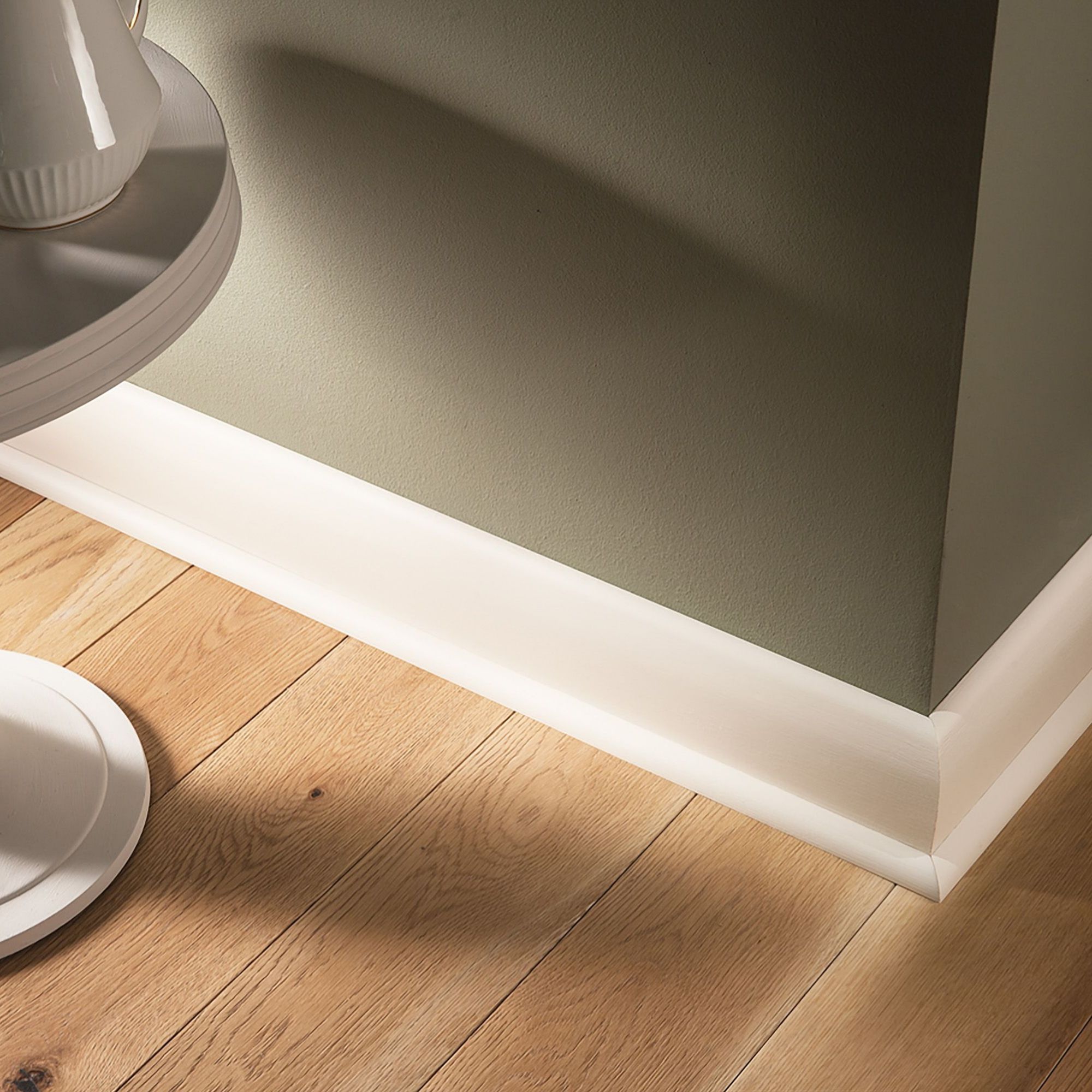 Primed White Pine Quadrant Moulding (L)2400mm (W)18mm (T)18mm