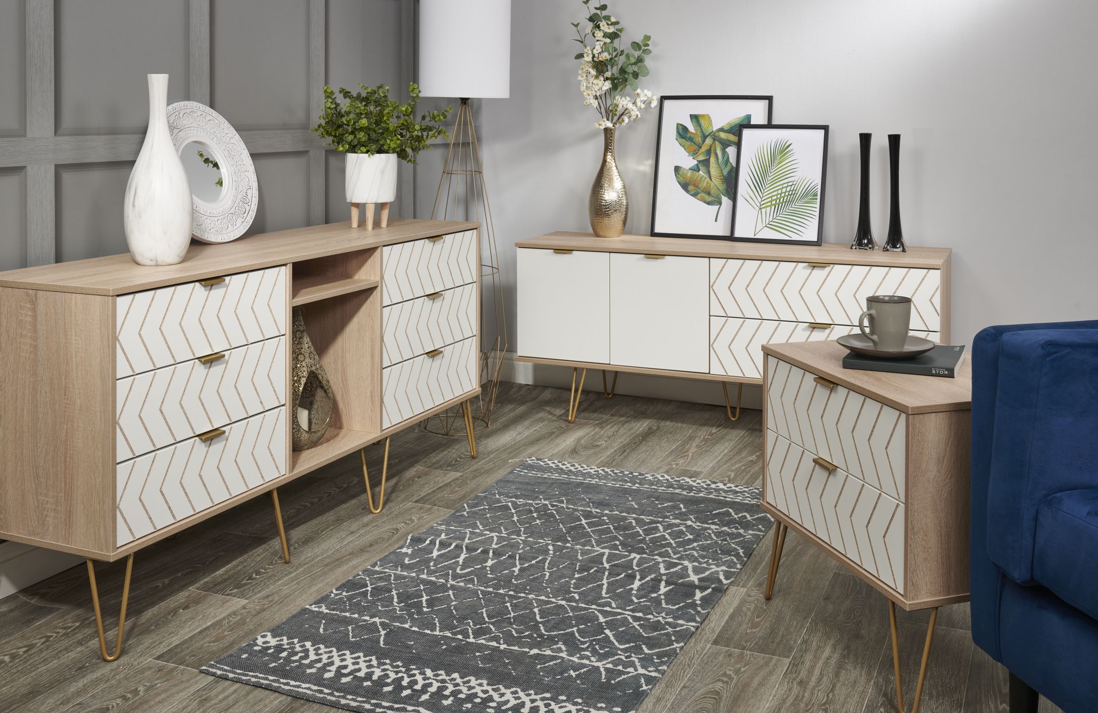 Ready assembled White oak effect 1 Drawer Coffee table (H)455mm (W)395mm