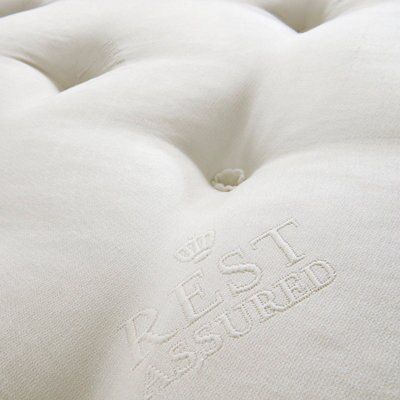 Rest Assured 2000 pocket latex 2 Drawer Super king Divan set