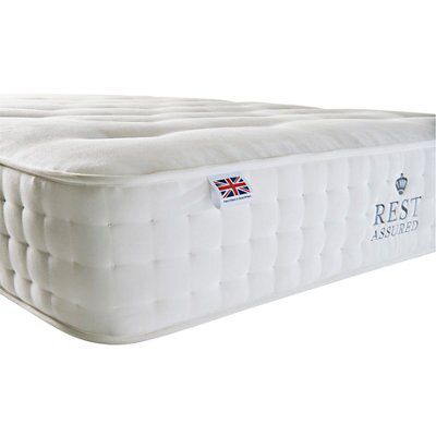 Rest Assured 2000 pocket natural 2 Drawer King Divan set