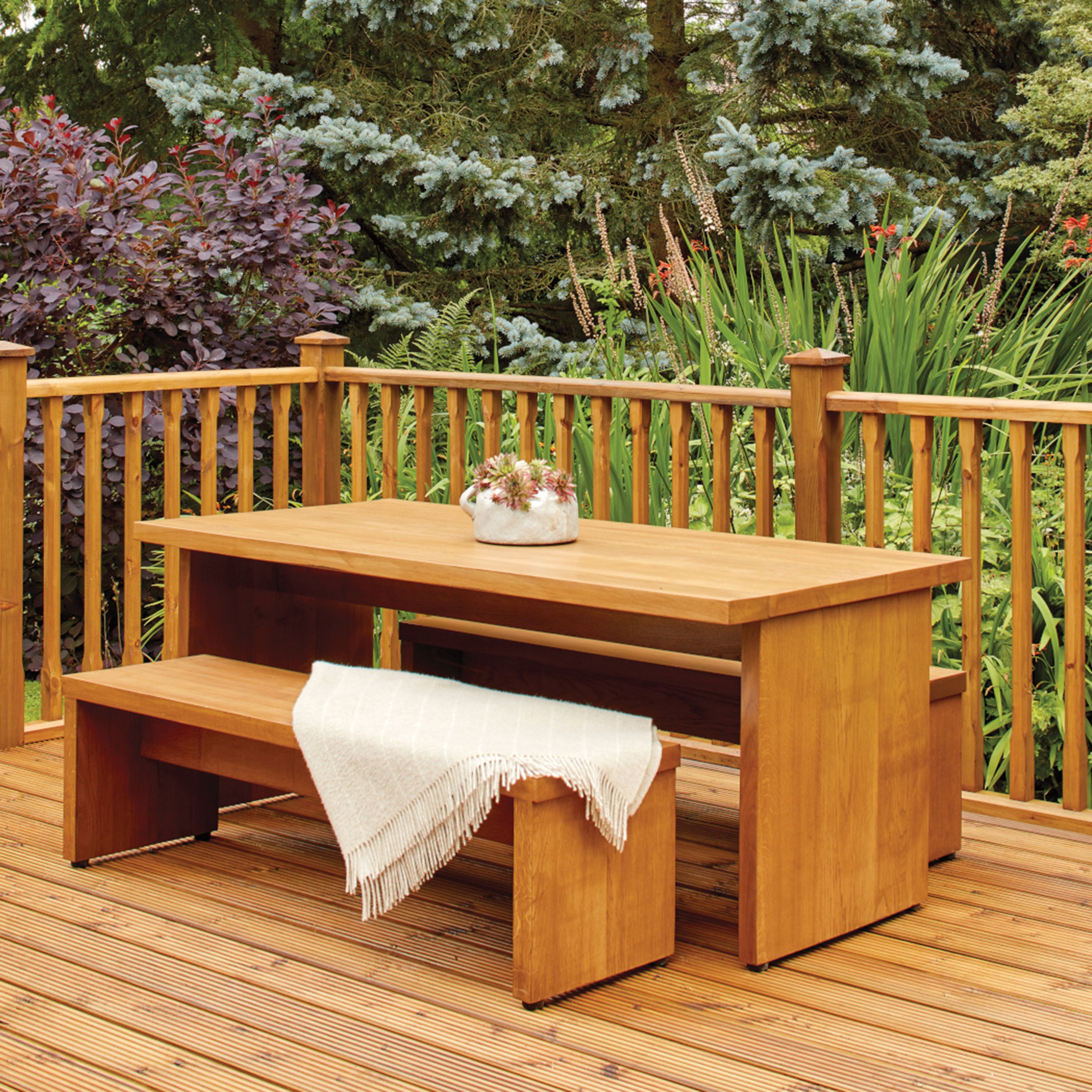 Ronseal Garden Cleaner Hardwood & softwood garden furniture Wood Cleaner, 750ml
