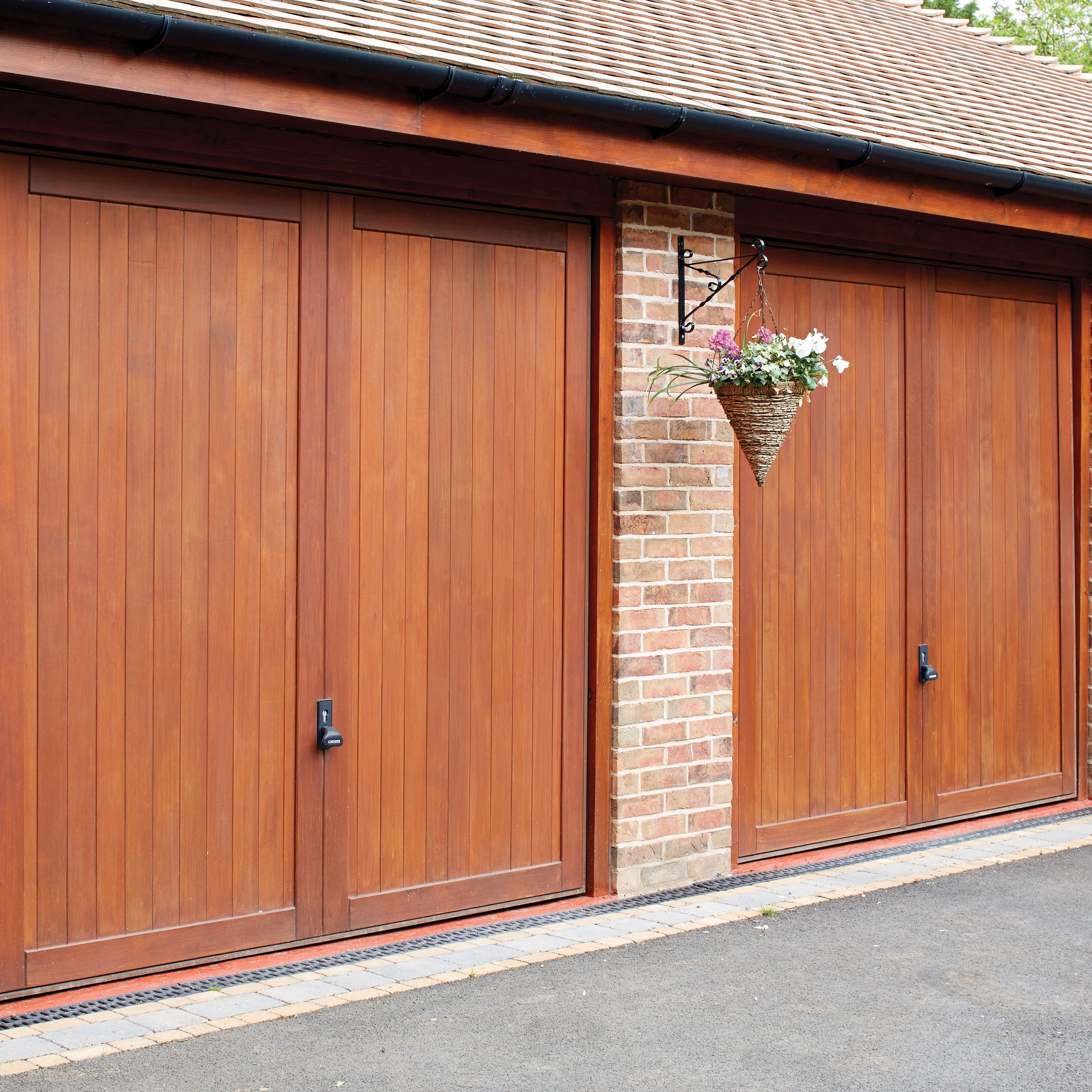 Ronseal Teak Satin Wood Stain 2 5l Diy At B Q