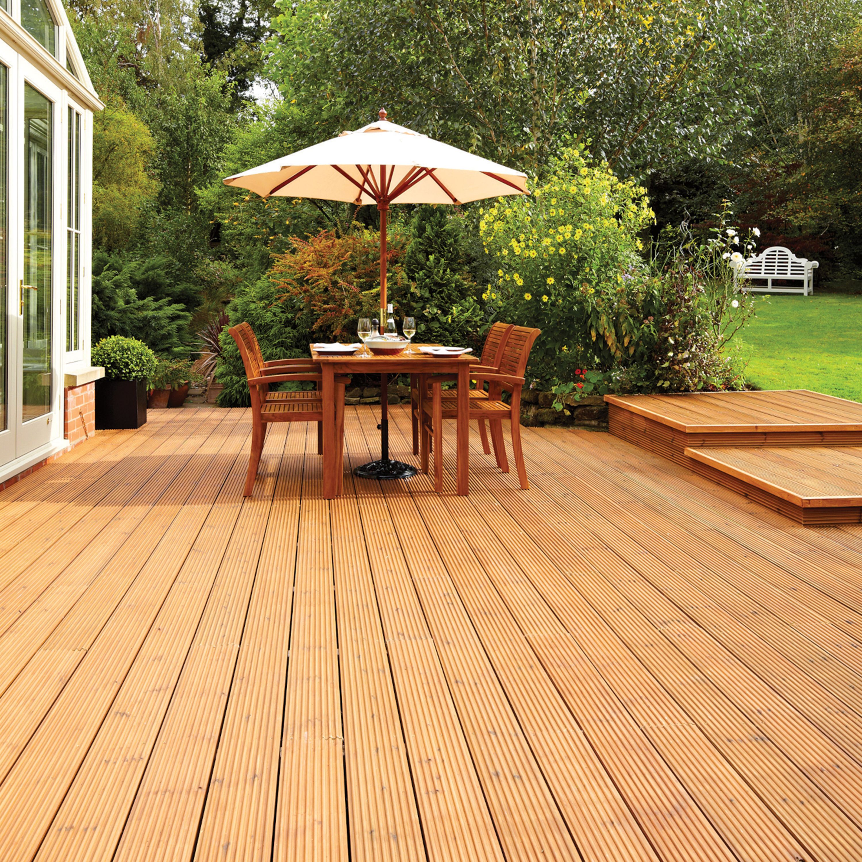 Ronseal Ultimate Protection 5Ltr Country Oak Anti Slip Decking Stain - 8