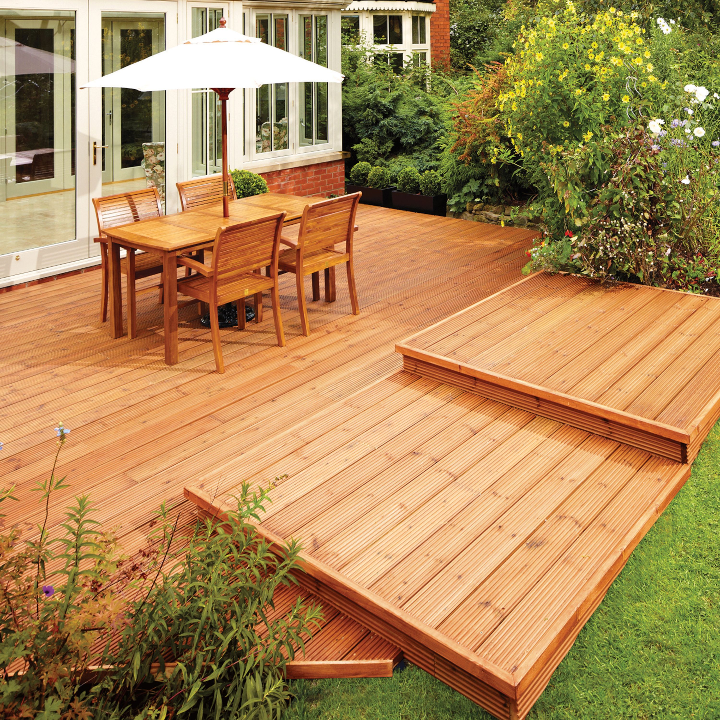 Ronseal Ultimate Protection 5Ltr Country Oak Anti Slip Decking Stain - 9