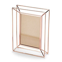 Rose gold effect Rose gold effect Wire Picture frame (H)20.4cm x (W)4.3cm