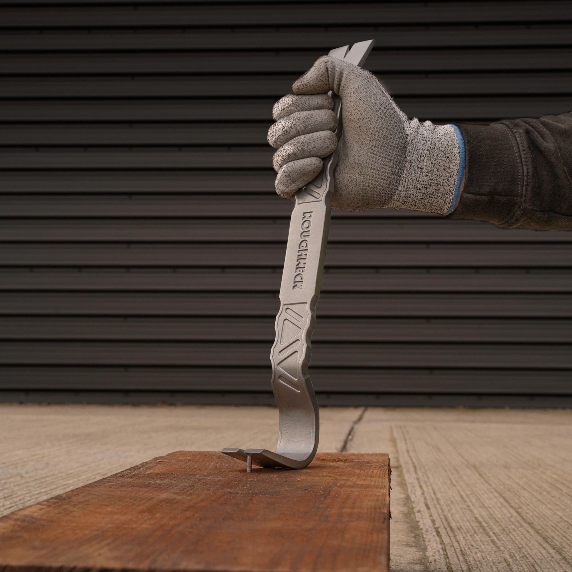 Roughneck 376mm Alloy steel Pry bar