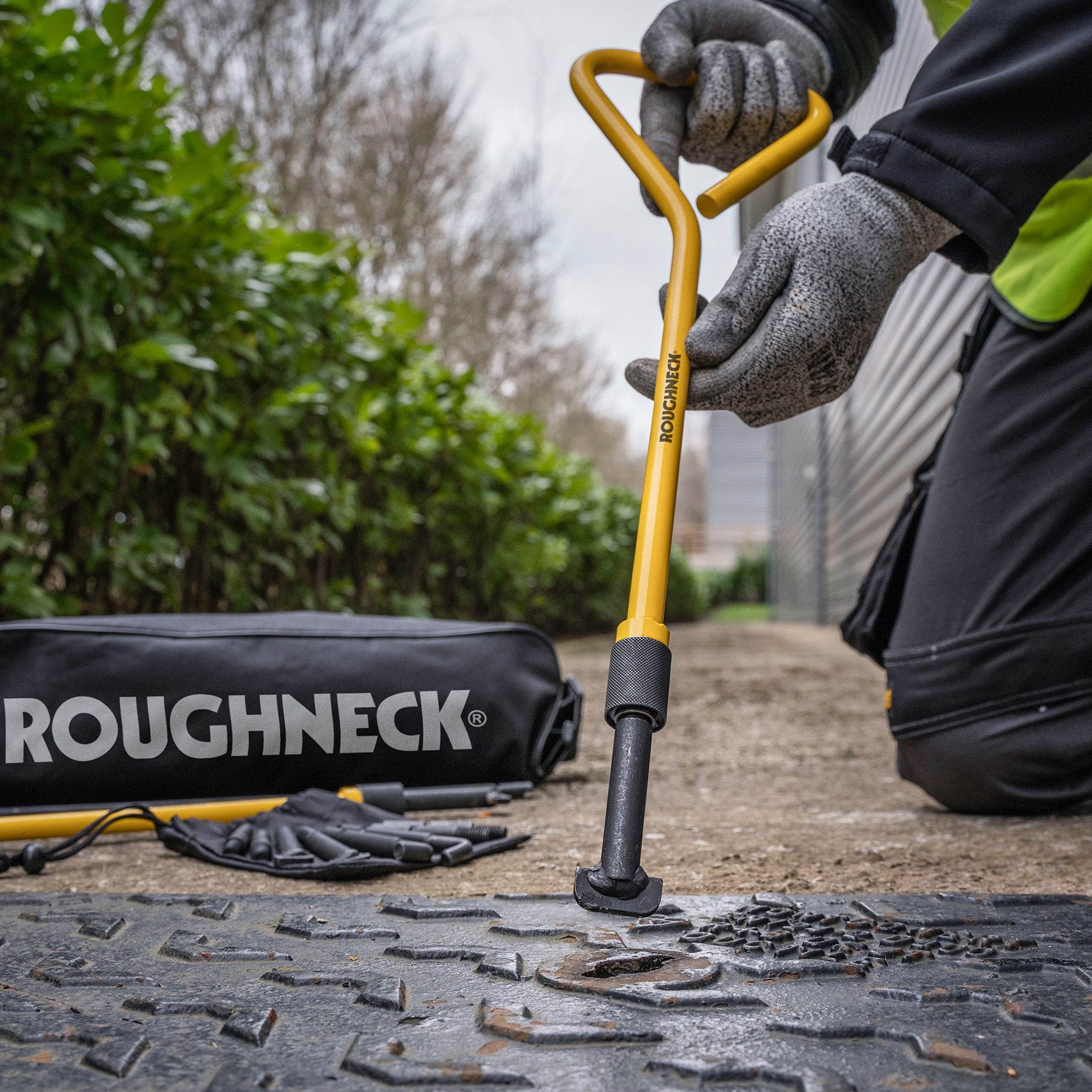 Roughneck Manhole cover key Set