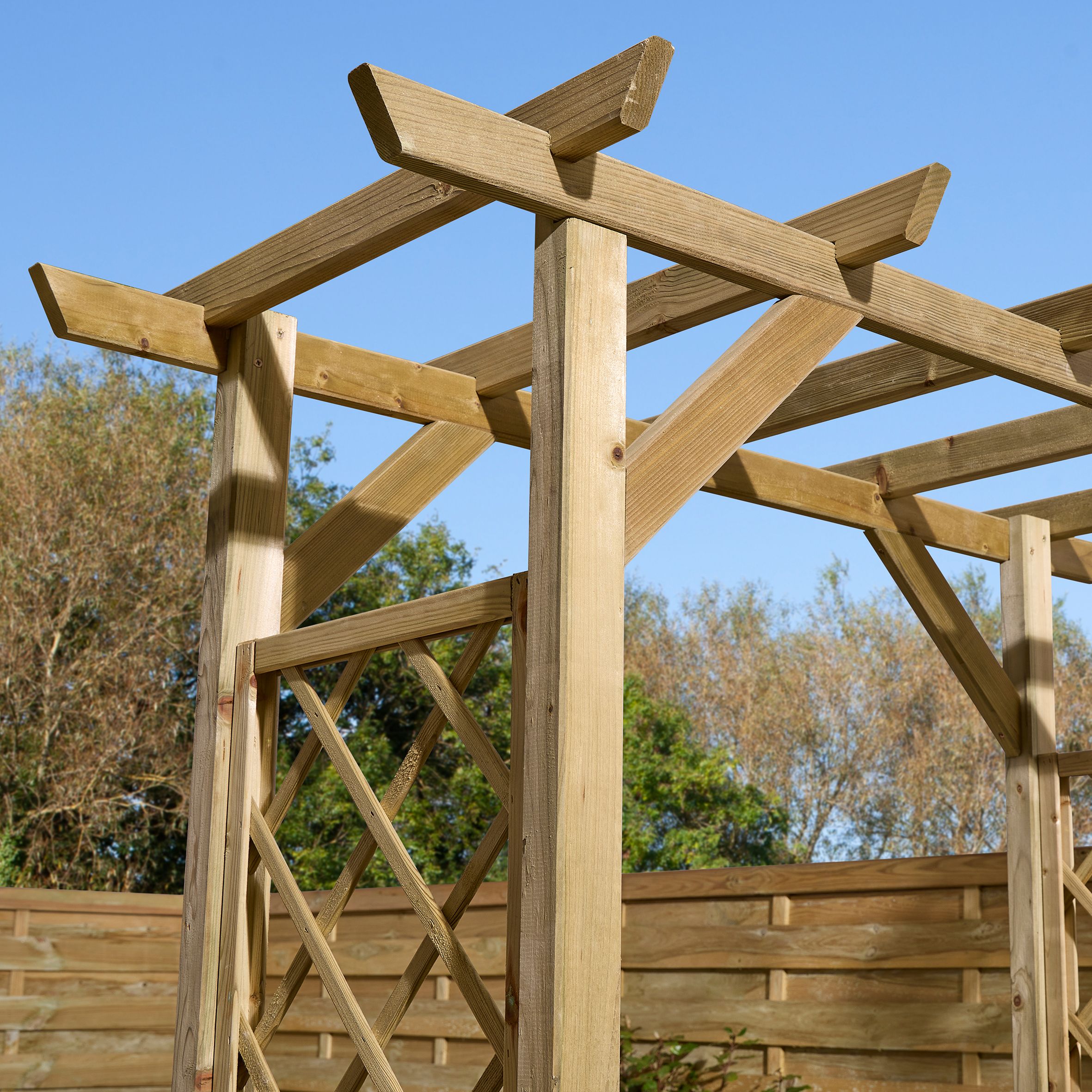 Rowlinson Cherington Softwood Arch (H) 2.14m (W) 1.5m (D) 0.72m