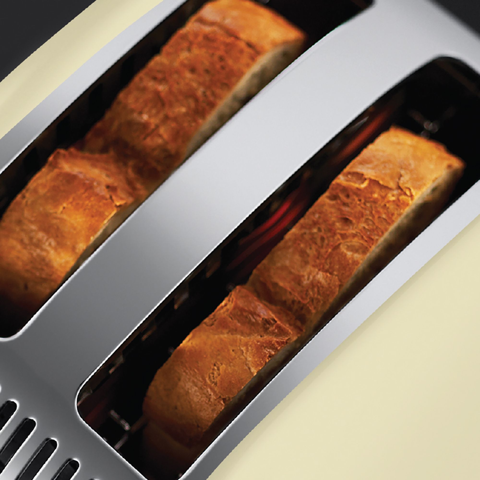 Russell Hobbs Colours Cream 2 slice toaster