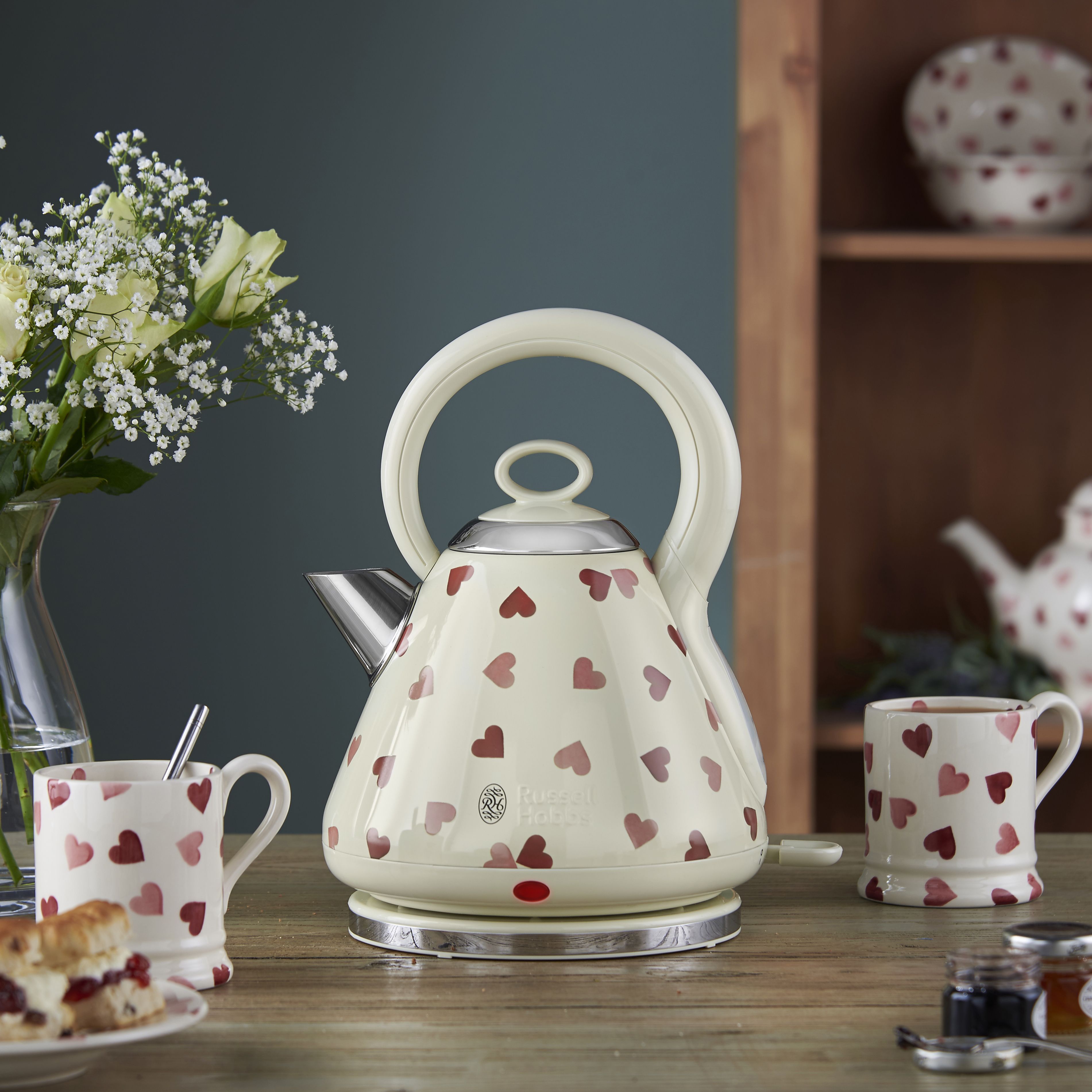 Emma bridgewater heart deals kettle