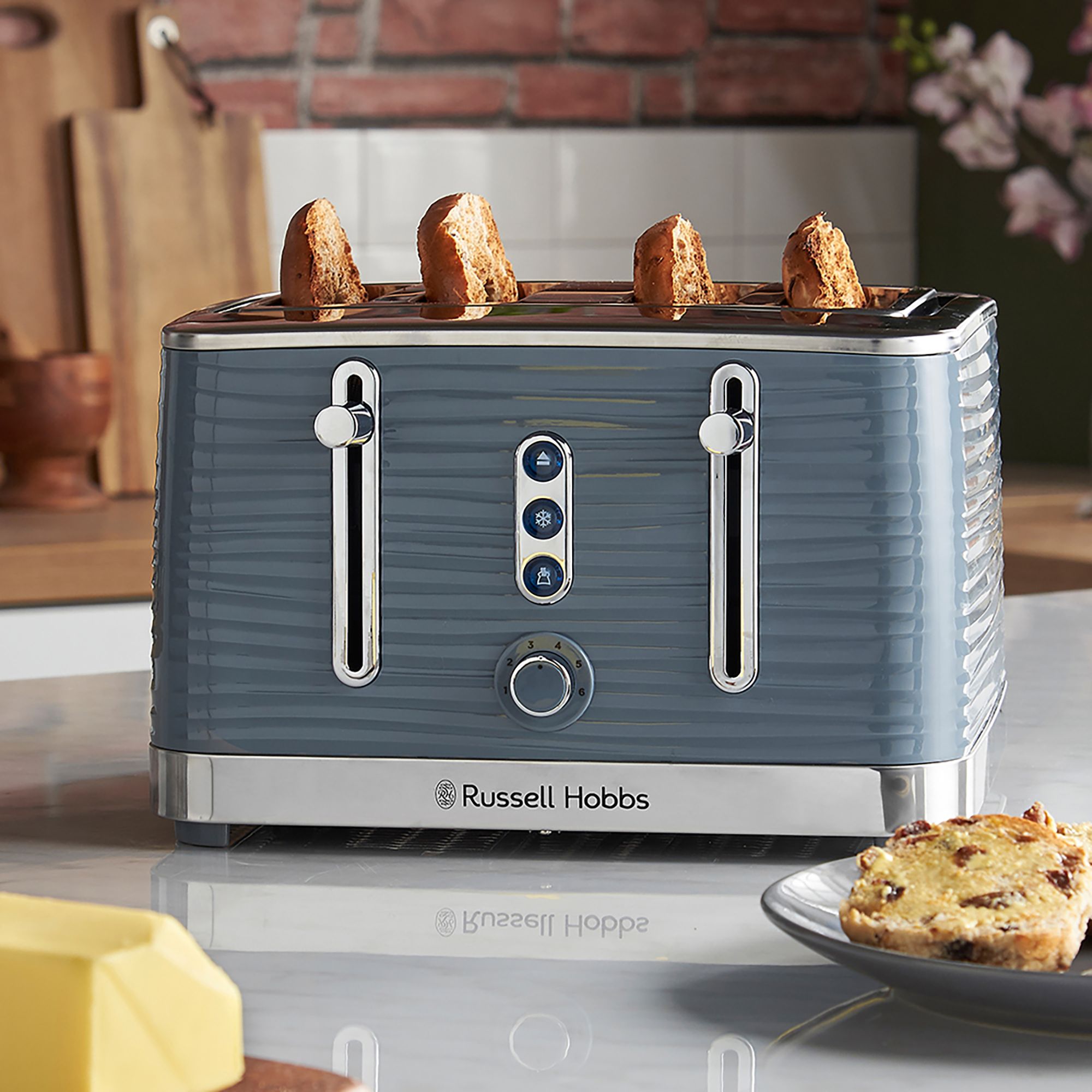 Russell Hobbs Inspire Grey 4 slice toaster