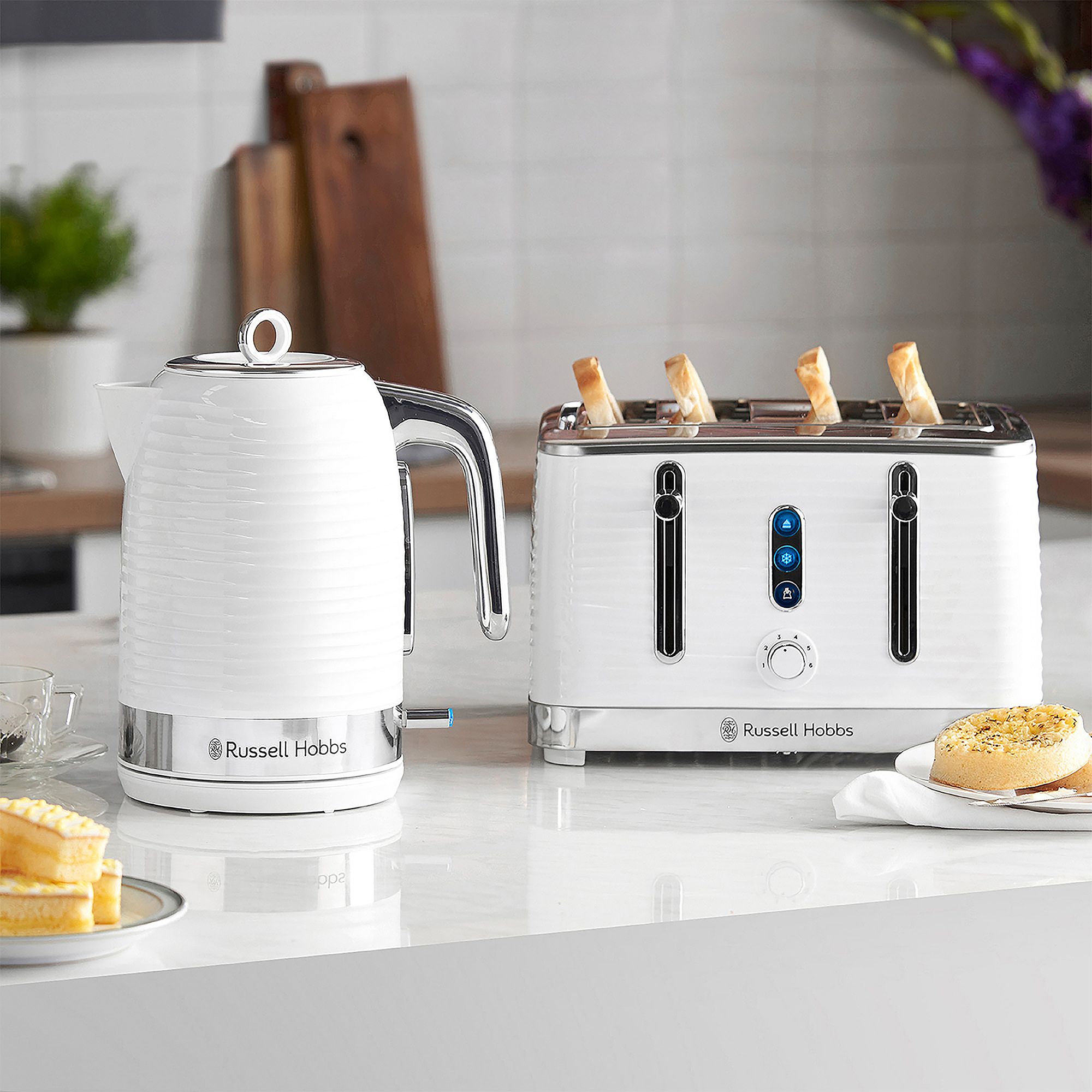 Russell Hobbs Inspire White Kettle