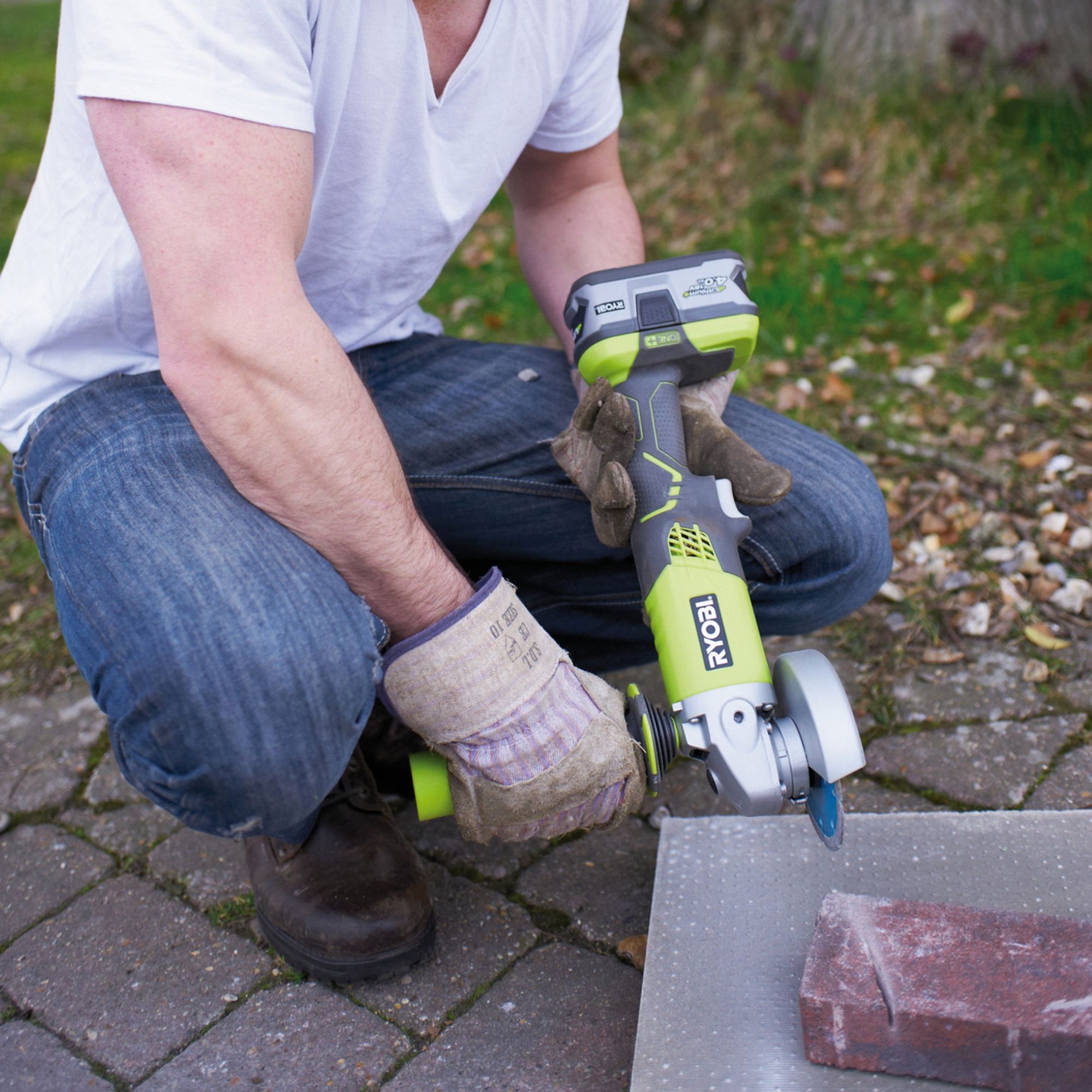 Ryobi ONE+ 18V 1 x 3Ah 115mm Cordless Angle grinder R18AG-130S