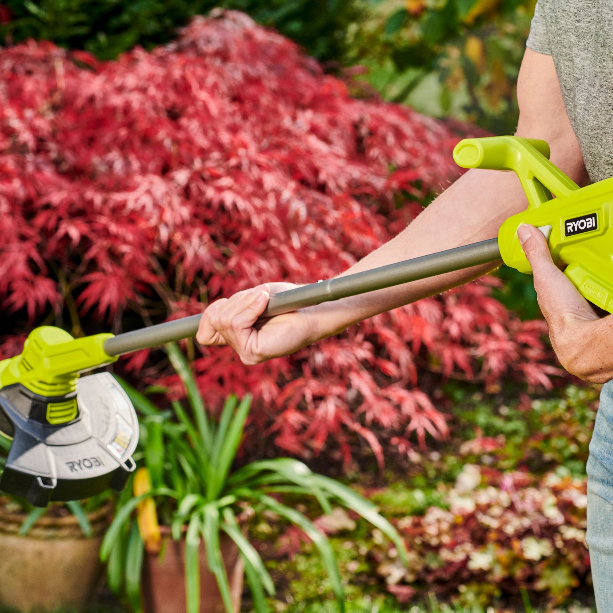 Ryobi one plus 18v trimmer hot sale