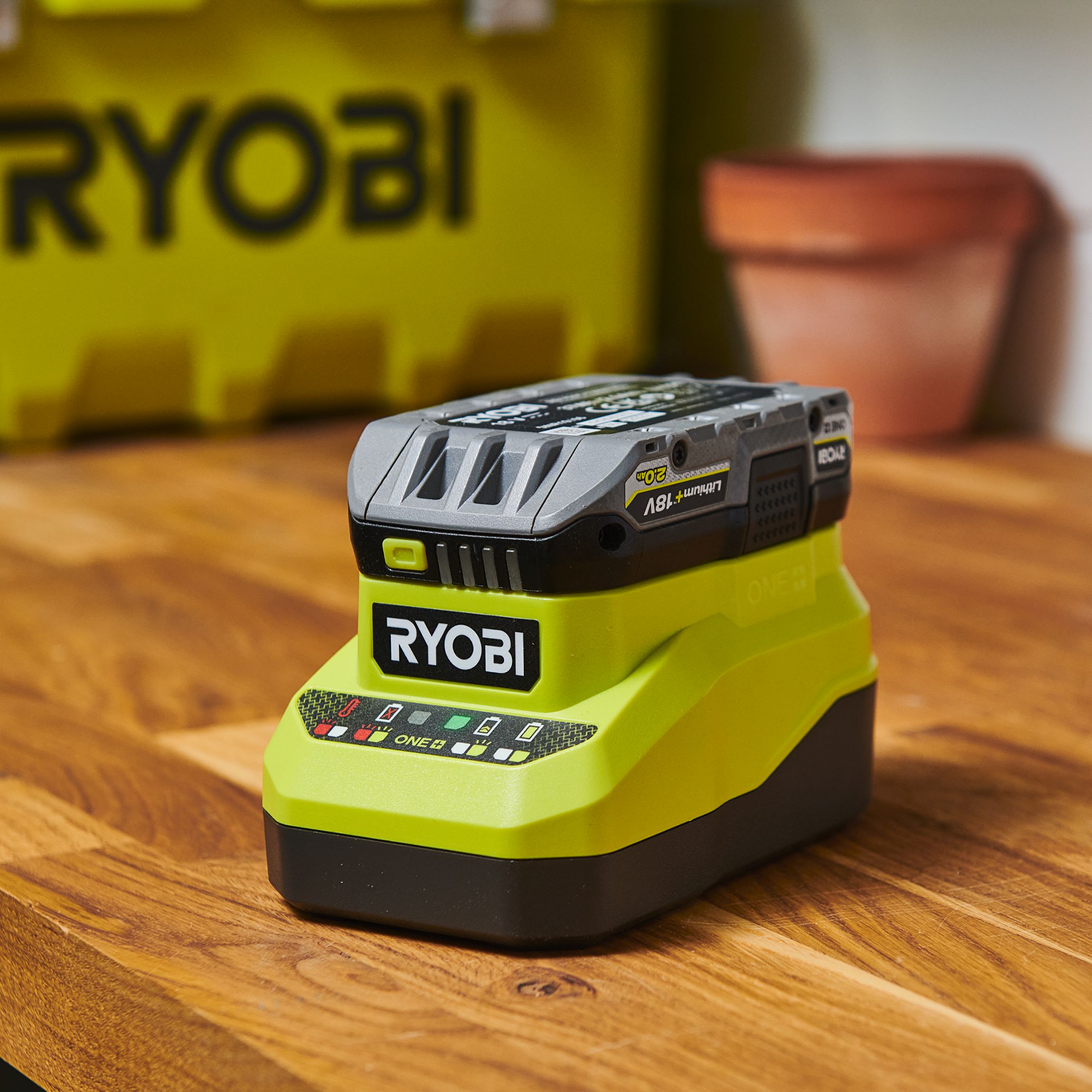 Ryobi ONE+ 18V 2Ah Battery charger with batteries - RC18120A