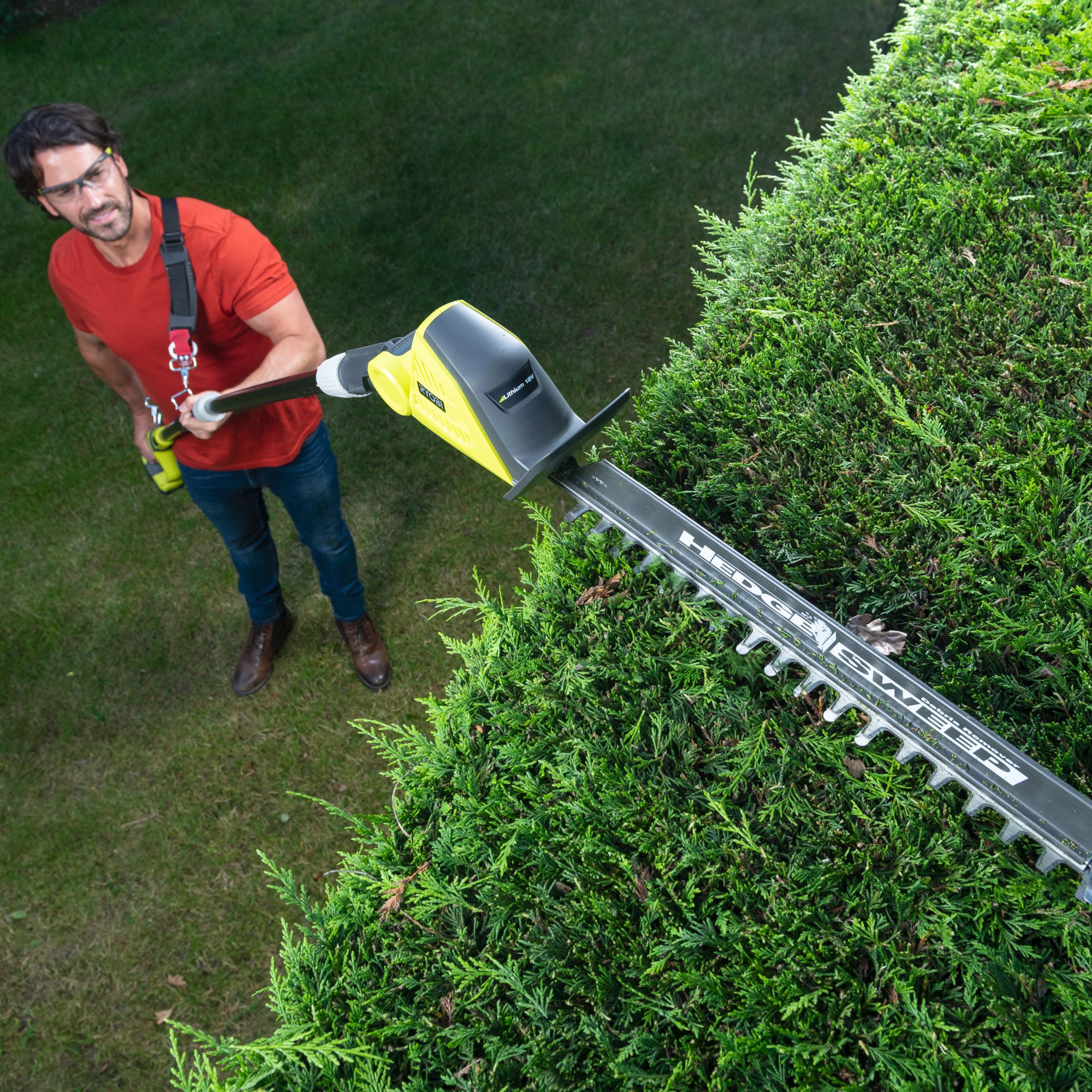 Ryobi telescopic best sale hedge trimmer