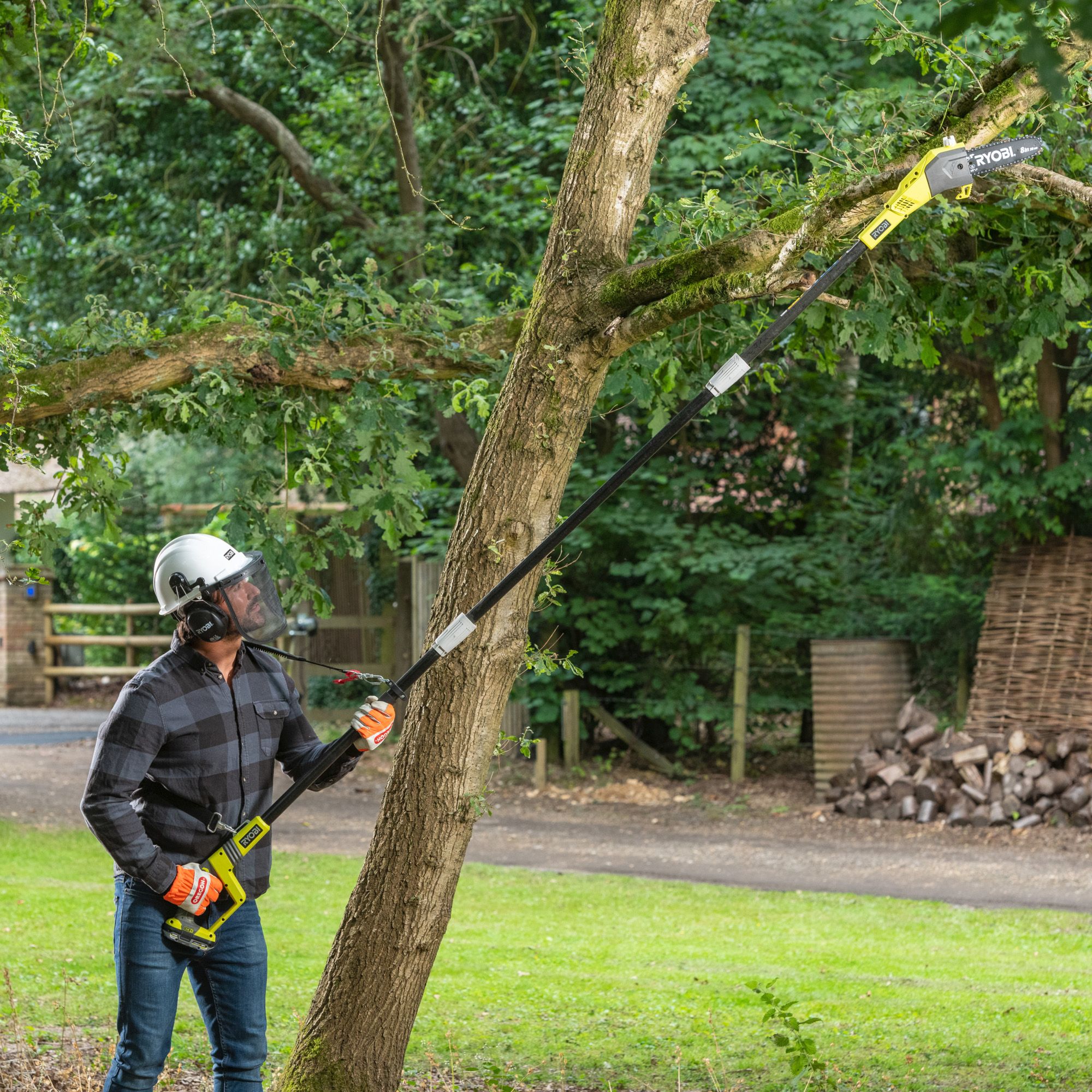 Ryobi battery pole deals saw