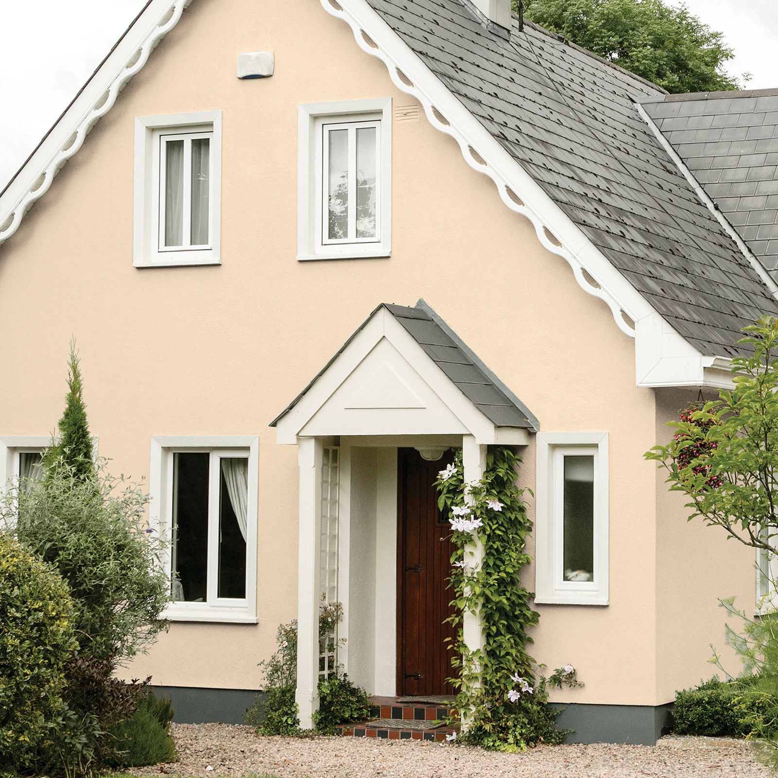 Sandtex Cotsworld cream Smooth Soft sheen Masonry paint, 10L