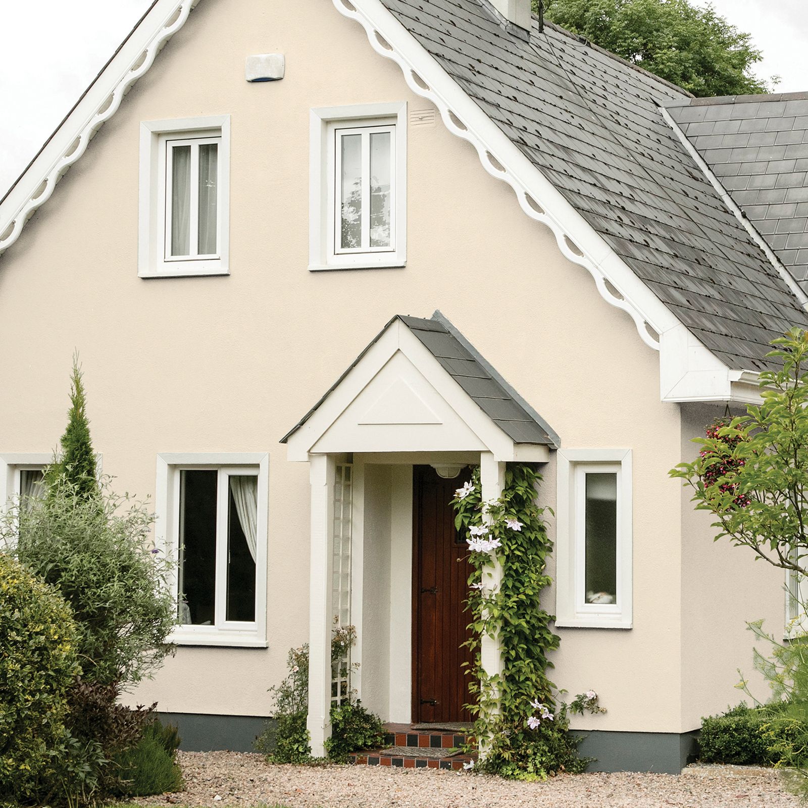 Sandtex Magnolia Smooth Soft sheen Masonry paint, 12L Tub