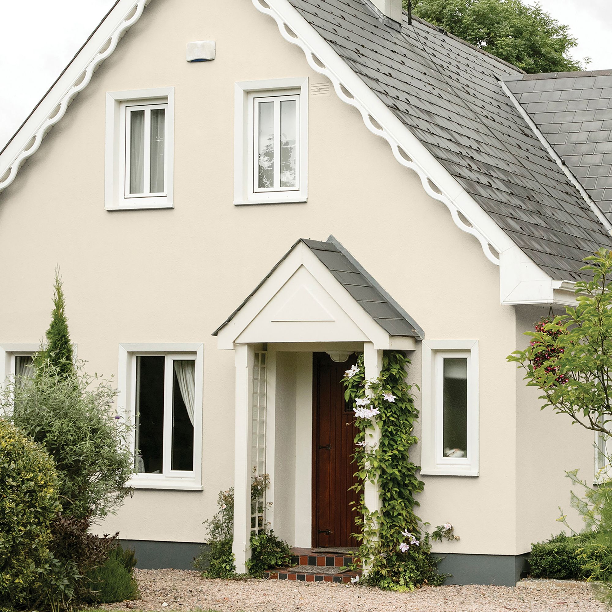 Sandtex Ultra smooth Ivory stone Masonry paint, 10L