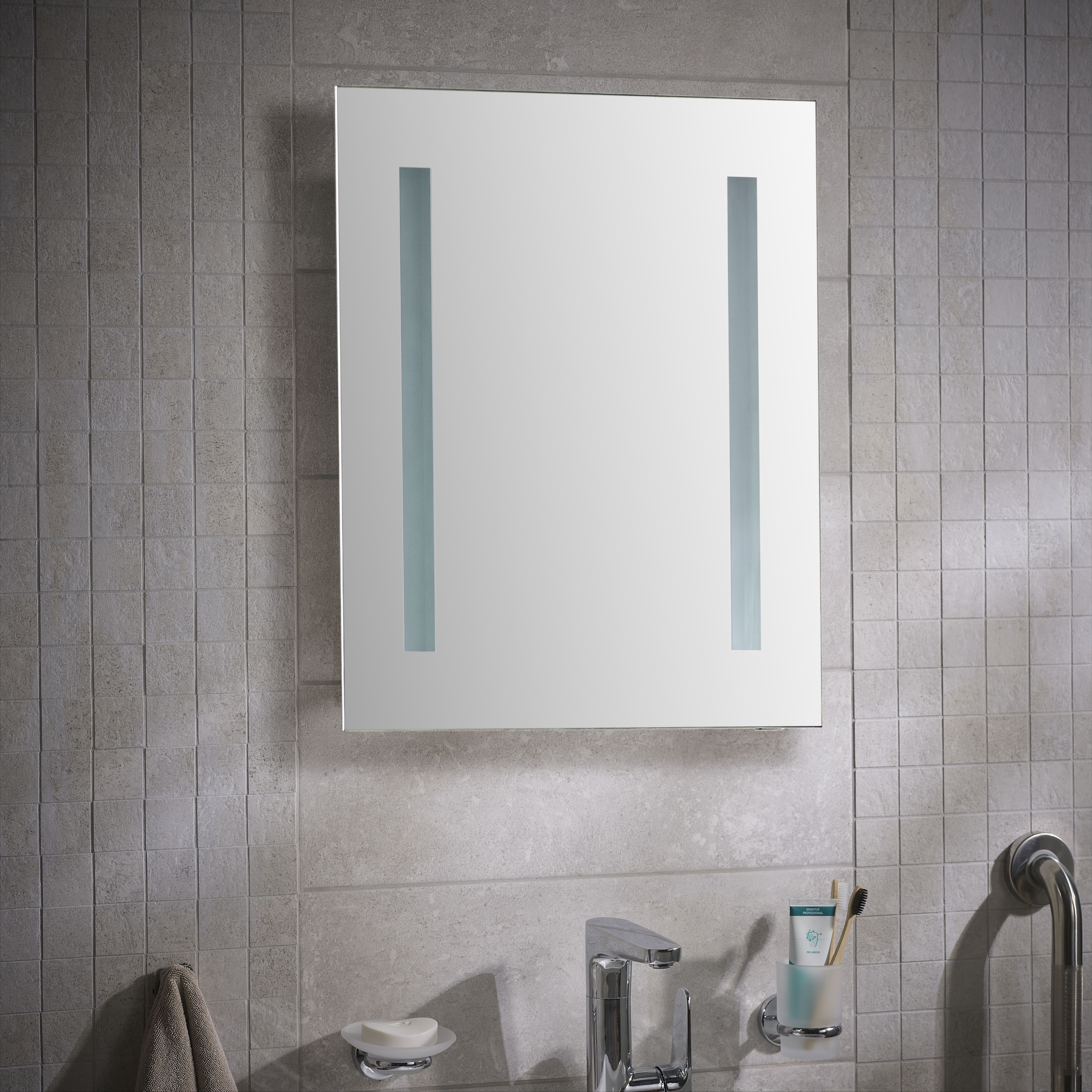 Sensio Isla White Rectangular Wall-mounted Bathroom & WC Illuminated Contemporary Illuminated mirror (H)65cm (W)50cm