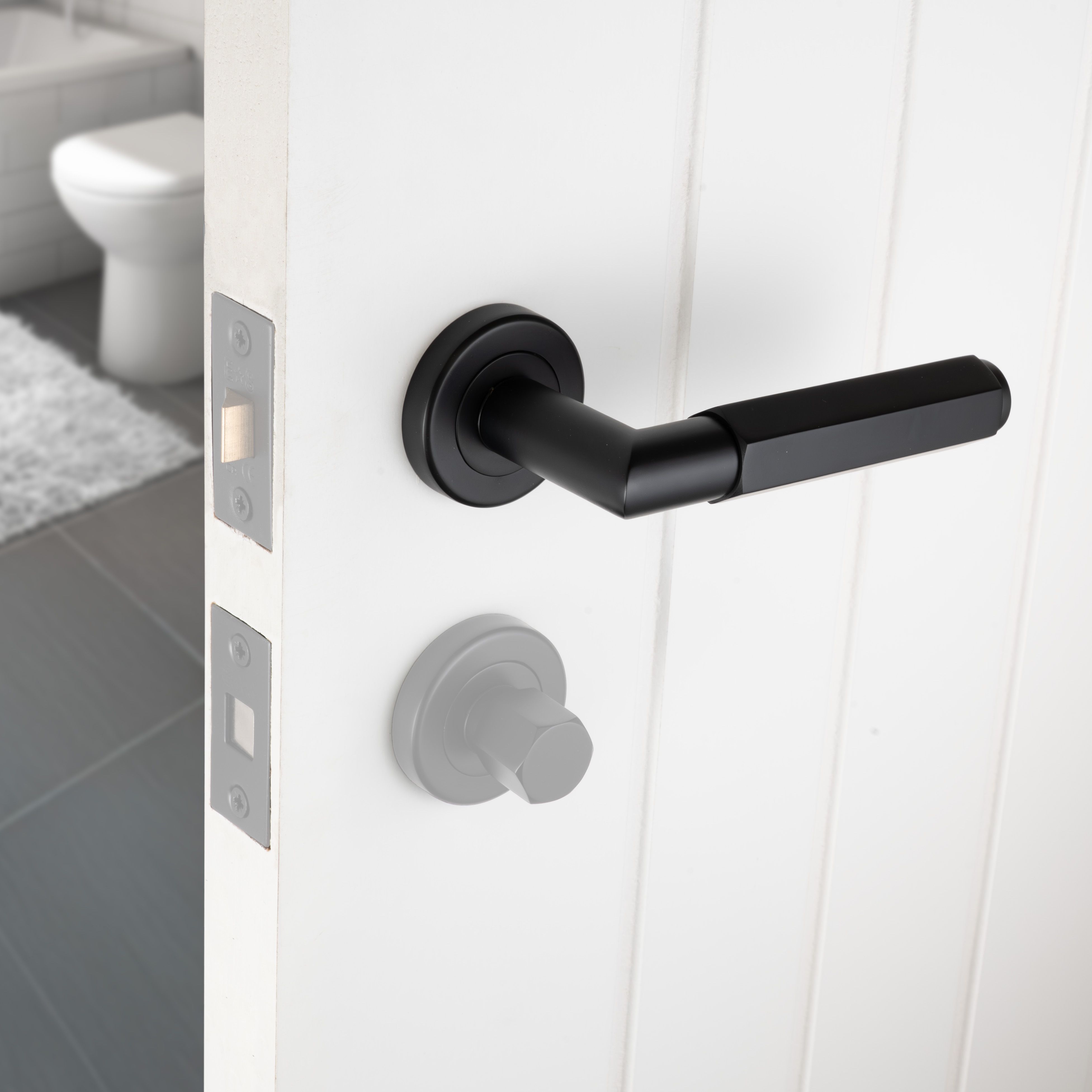 Serozzetta Black Straight Lever on rose Door handle (L)130mm, Pair