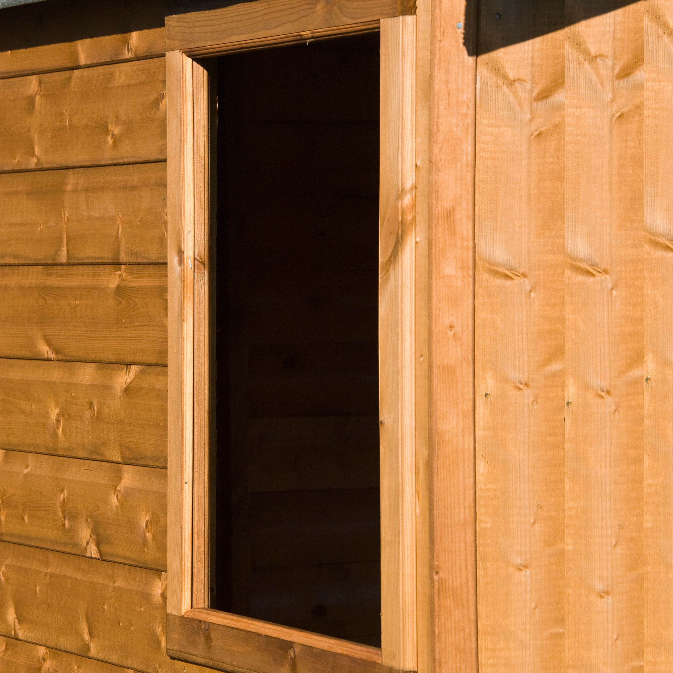 Shire Durham 8x6 Apex Dip treated Shiplap Wooden Shed with floor (Base included) - Assembly service included