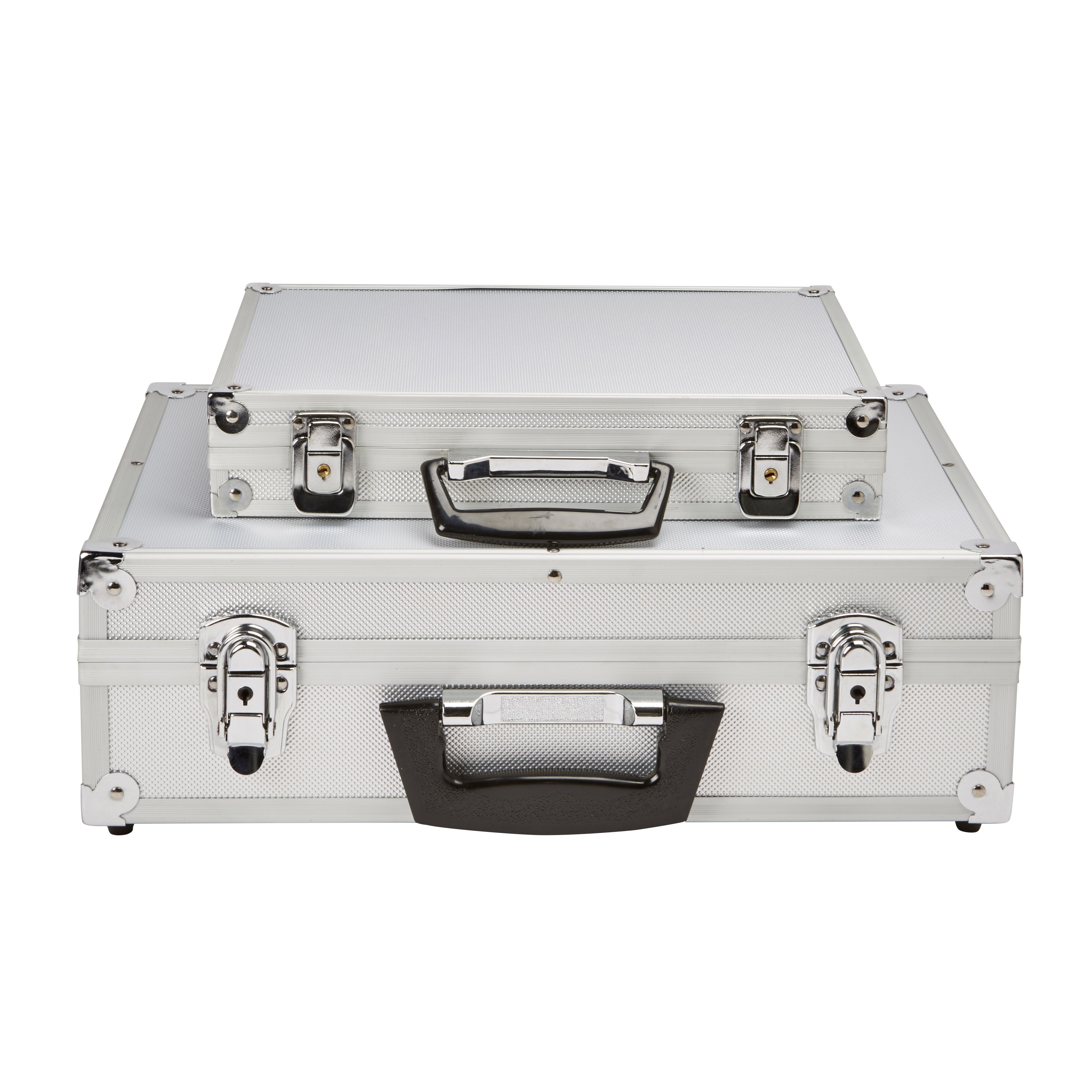 Silver 17in Tool case set