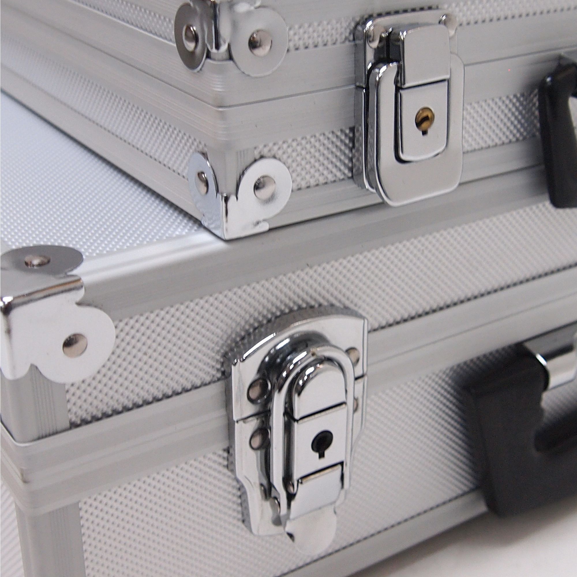 Silver 17in Tool case set