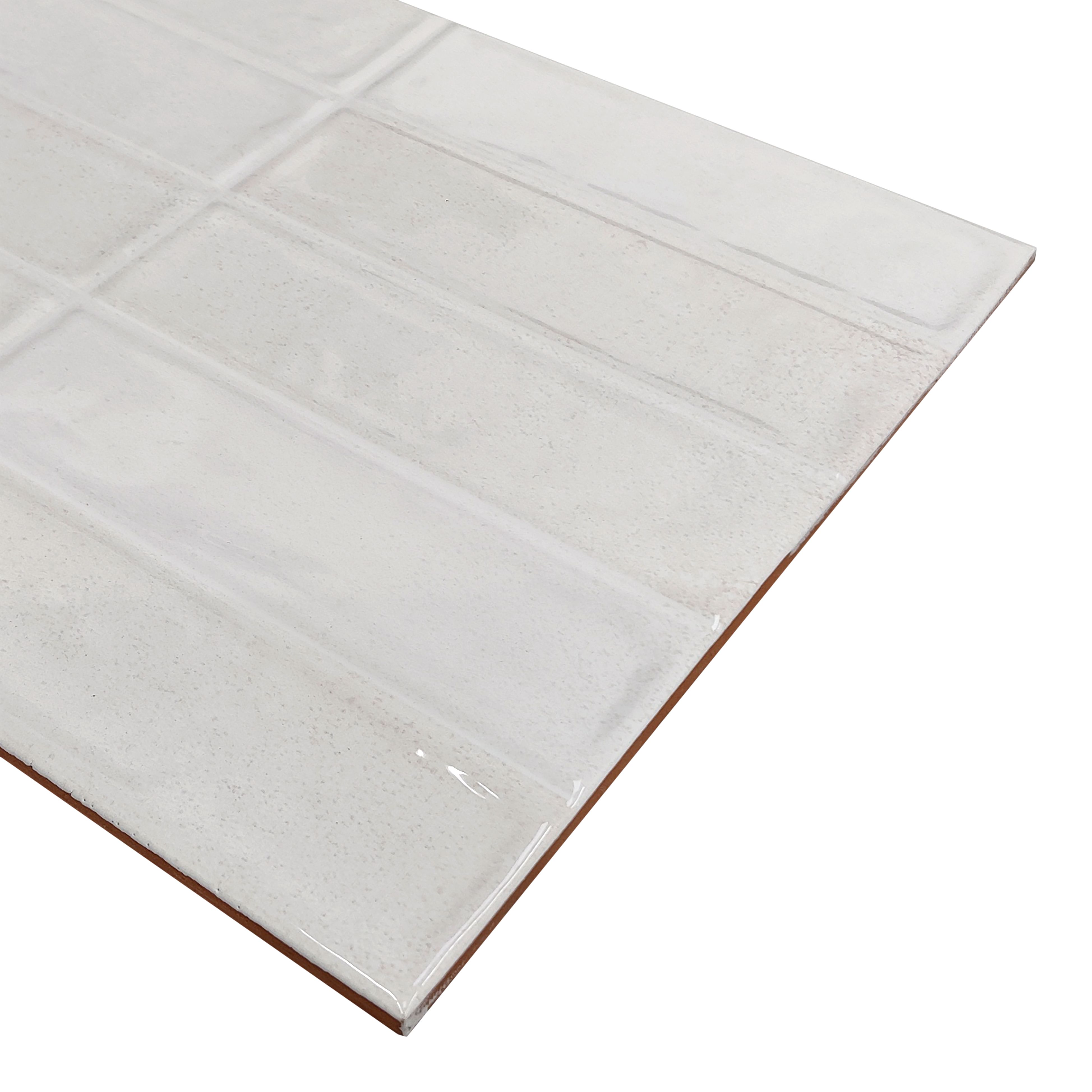 Sirene Off white Gloss Textured Ceramic Indoor Wall tile, Pack of 8, (L)605mm (W)305mm