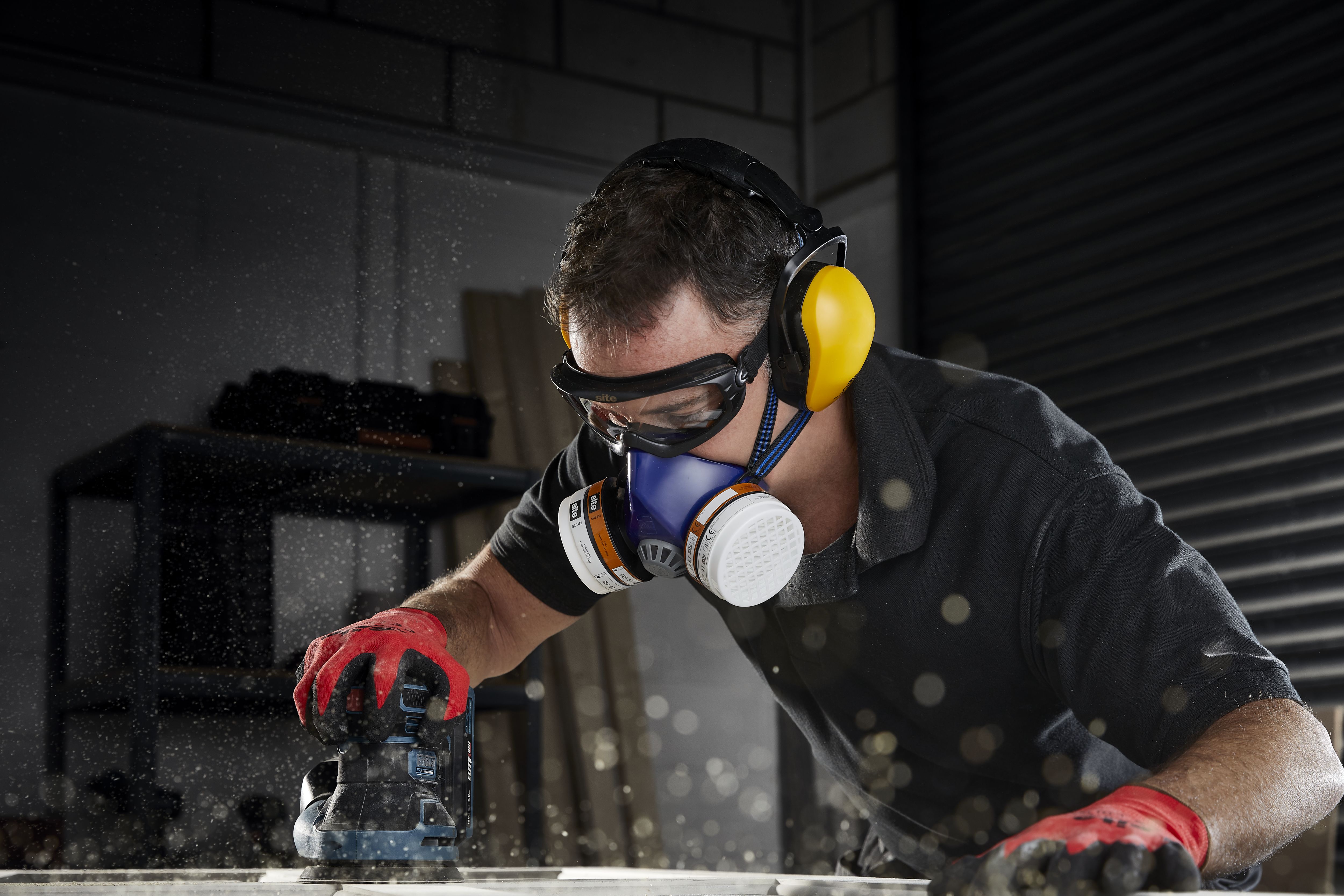 Site Reusable respiratory mask A1-P2