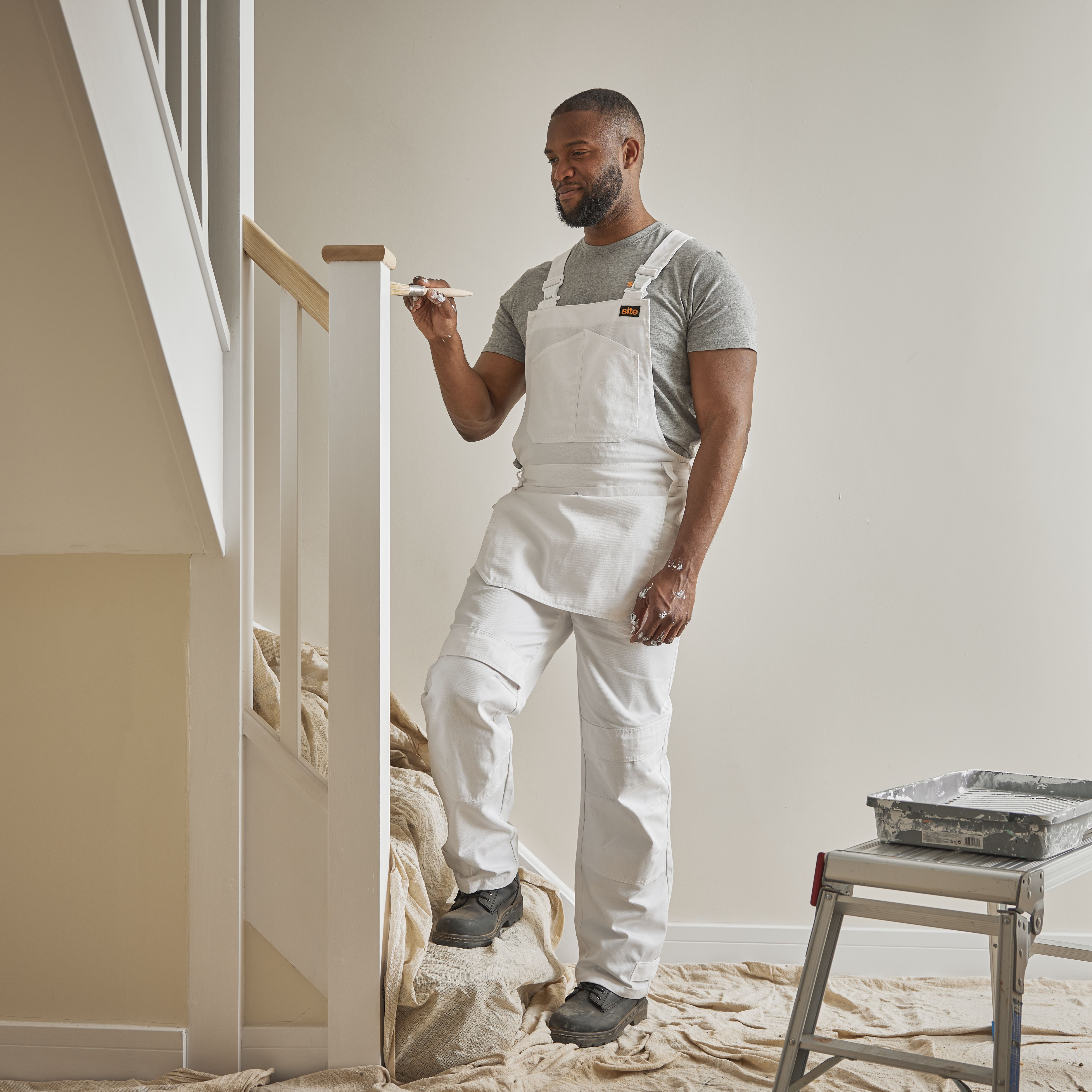 Site Stoian White Bib & brace, Medium