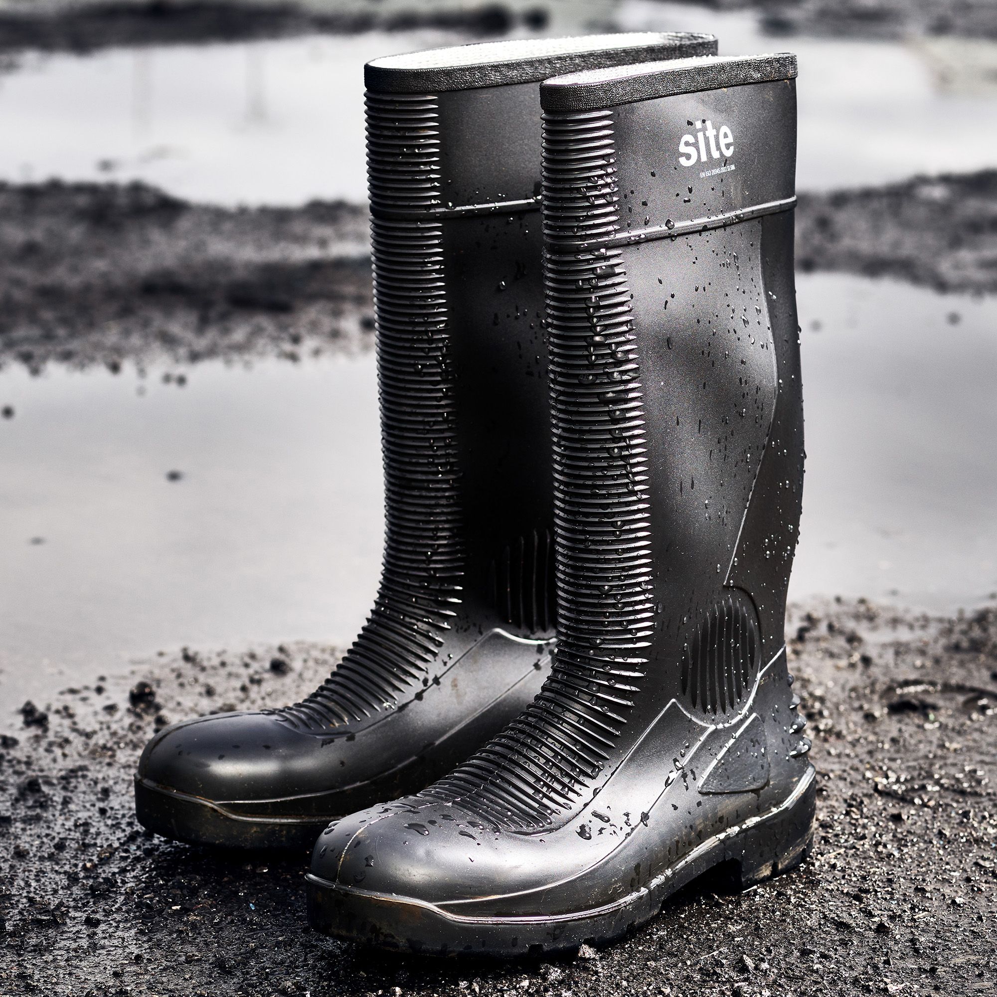 Site Trench Black Safety wellington boots, Size 12 | DIY at B&Q