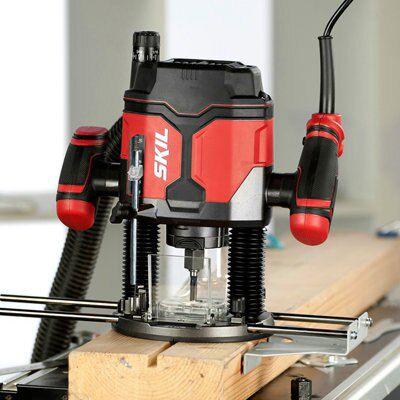 Skil 1200W 220-240V Corded Router VA1U1851AA