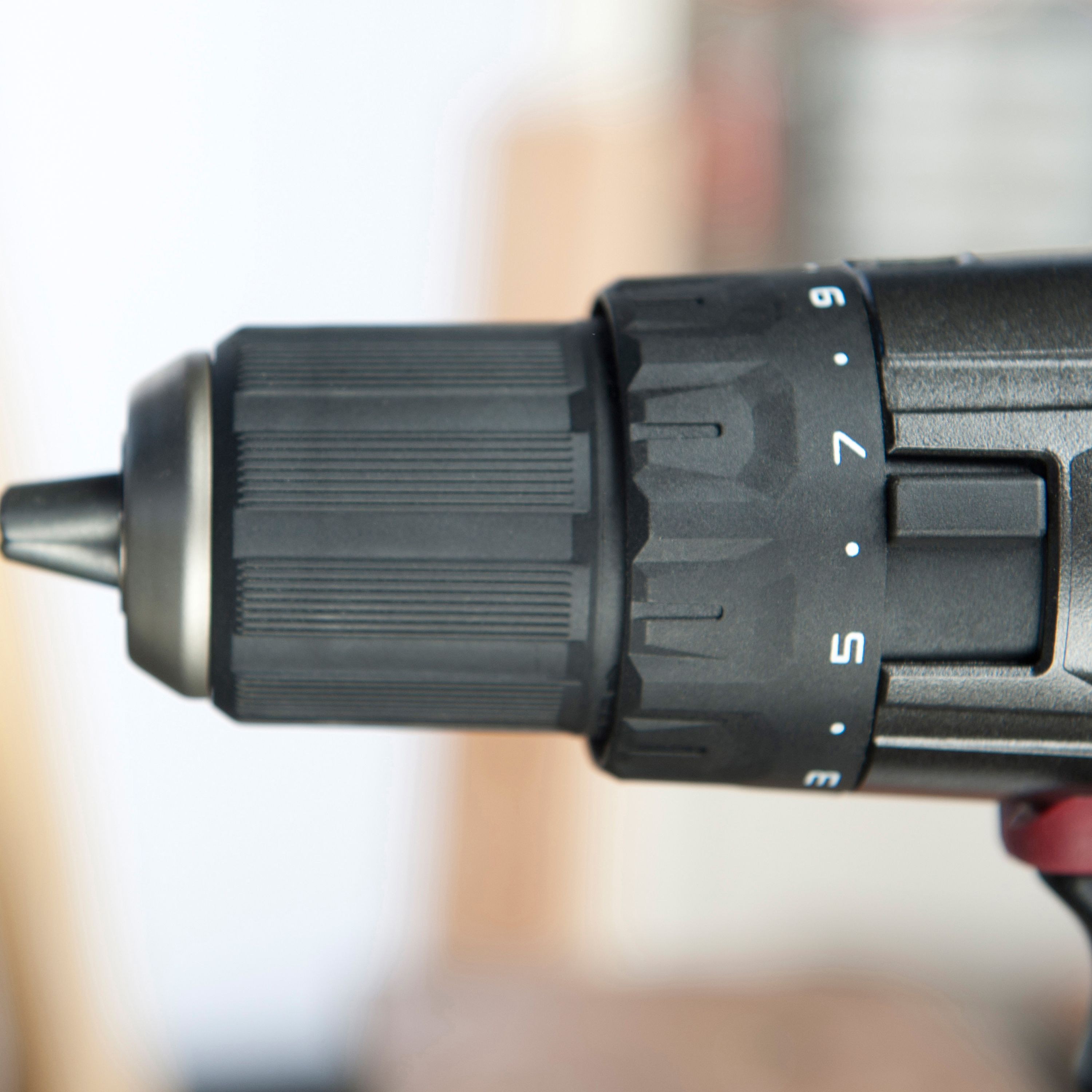 Skil 20V Li-ion Cordless Combi drill (1 x 2Ah) - CD1U3005GA