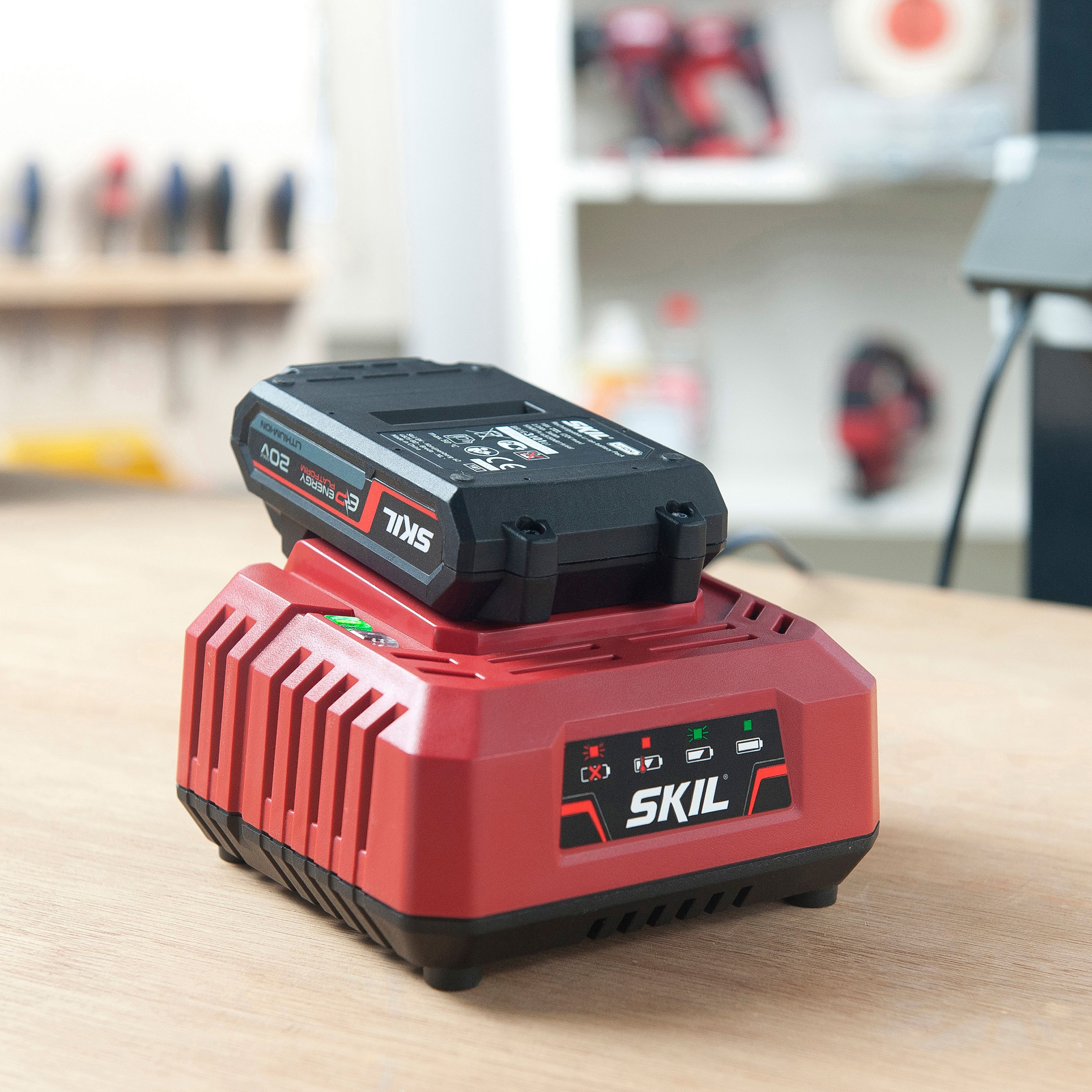 Skil 5V Li-ion Battery charger - CR1U3121AA