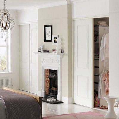 SKIP17a 914MM WHITE DECOR PANEL DOOR