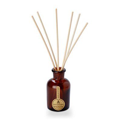SKIP18C CARAMEL PECAN REED DIFFUSER