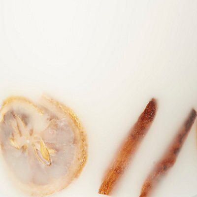 SKIP18C ORANGE AND CINAMMON CANDLE