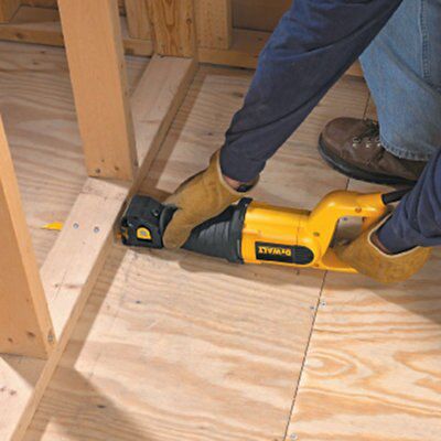 SKIP19D DEWALT RECIPROCATING SAW 240V