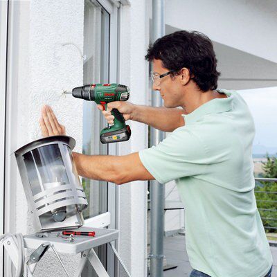 SKIP20A BOSCH PSB 18 LI 2 COMBI 2 X 2.5A