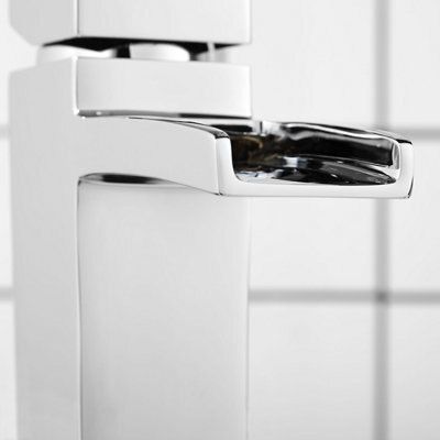 SKIP20A C&L HAVASU BASIN MIXER WITH LIGH
