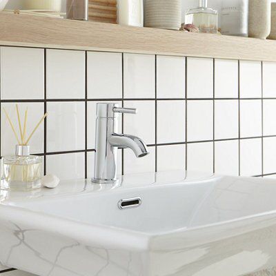 SKIP20A C&L MINIMA BASIN MIXER SINGLE LE