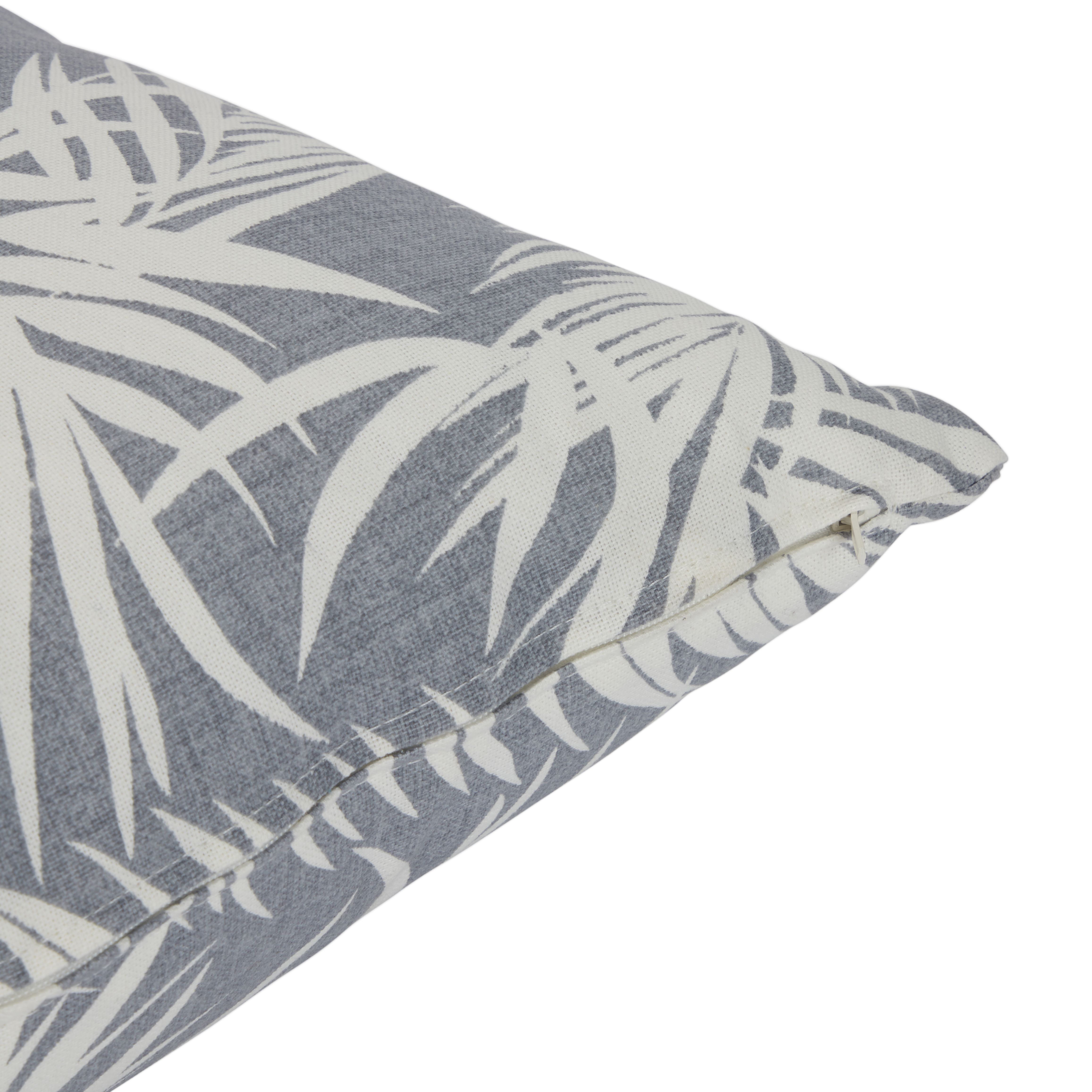SKIP20A CUSHION PALM SPRING GREY
