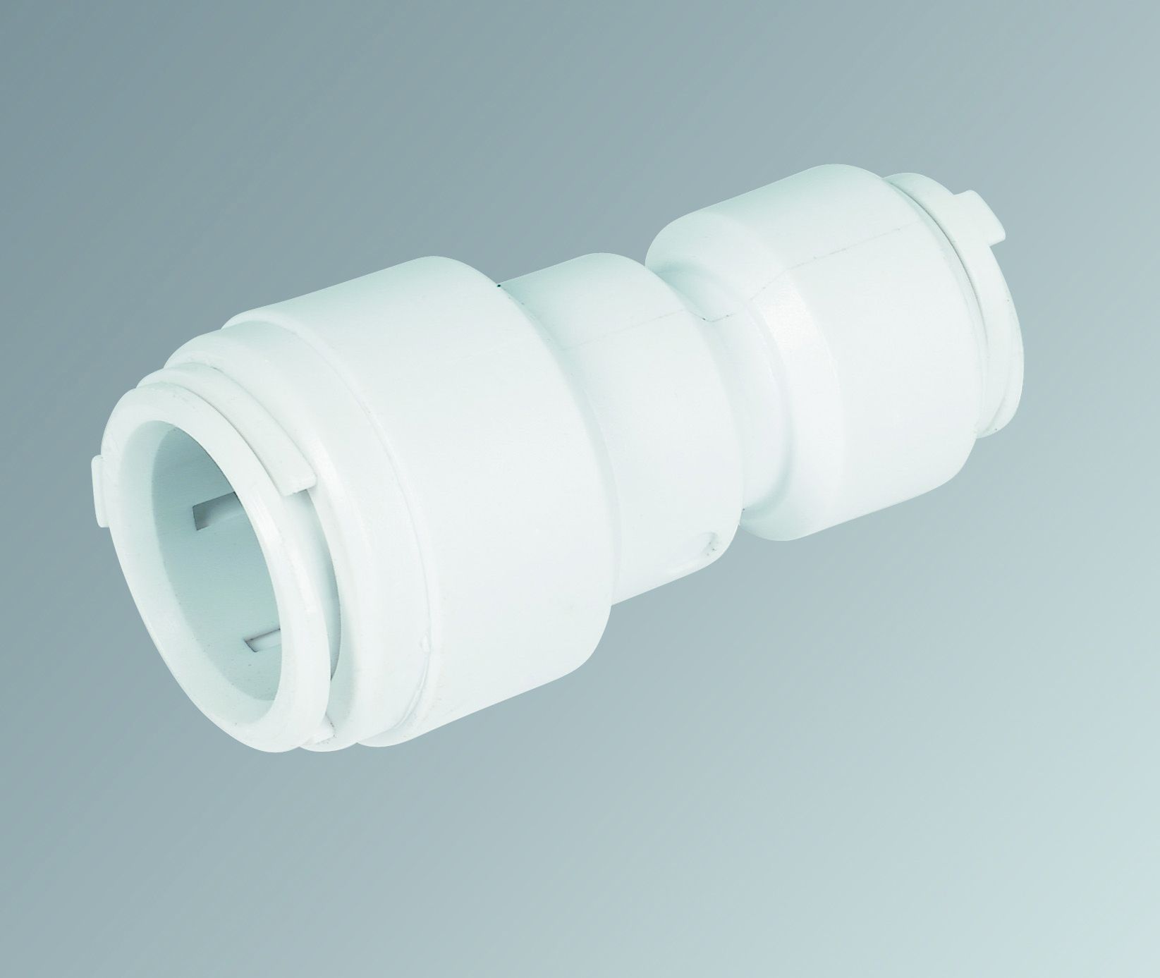 SKIP20A FLO FIT REDUCING COUPLER 22X15 5 | DIY at B&Q
