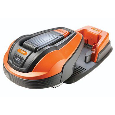 SKIP20A FLYMO 1200R ROBOTIC LAWNMOWER