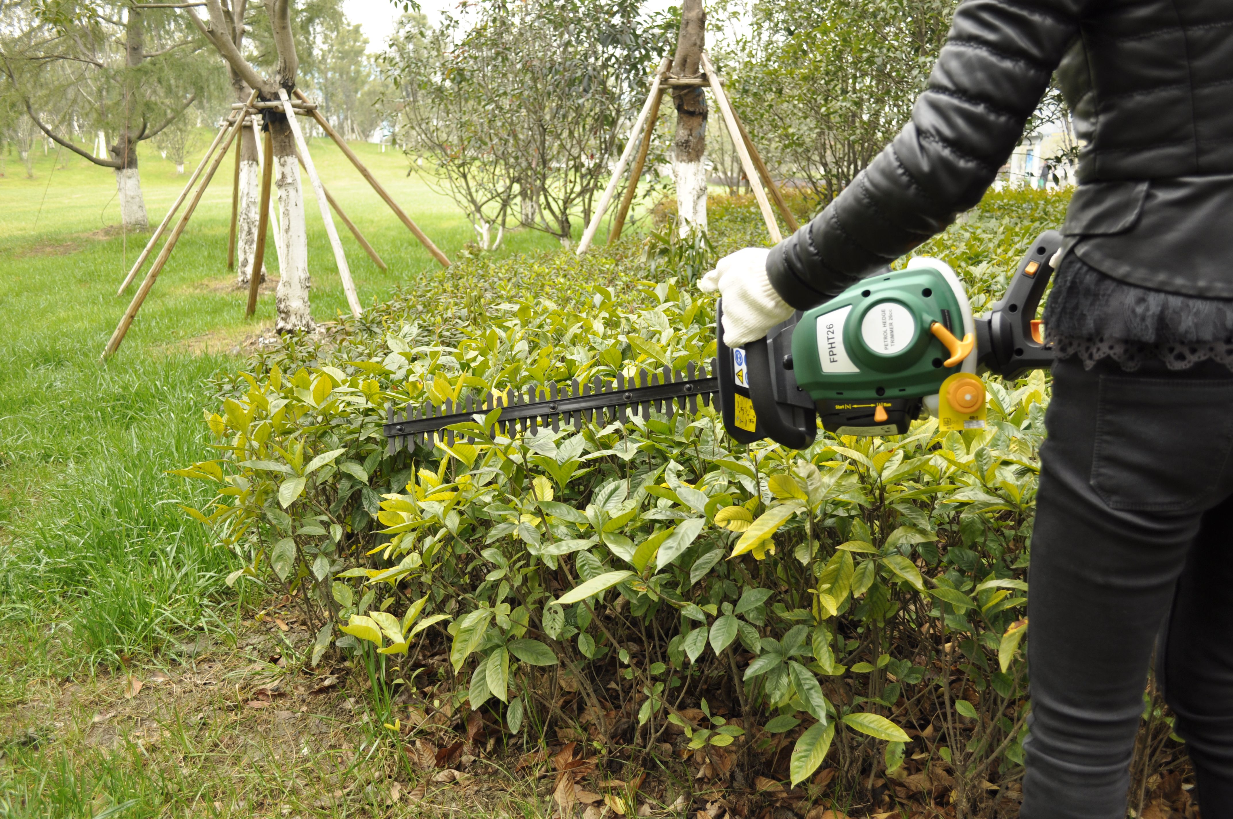 SKIP20A OPP 26CC 70CM HEDGE TRIMMER