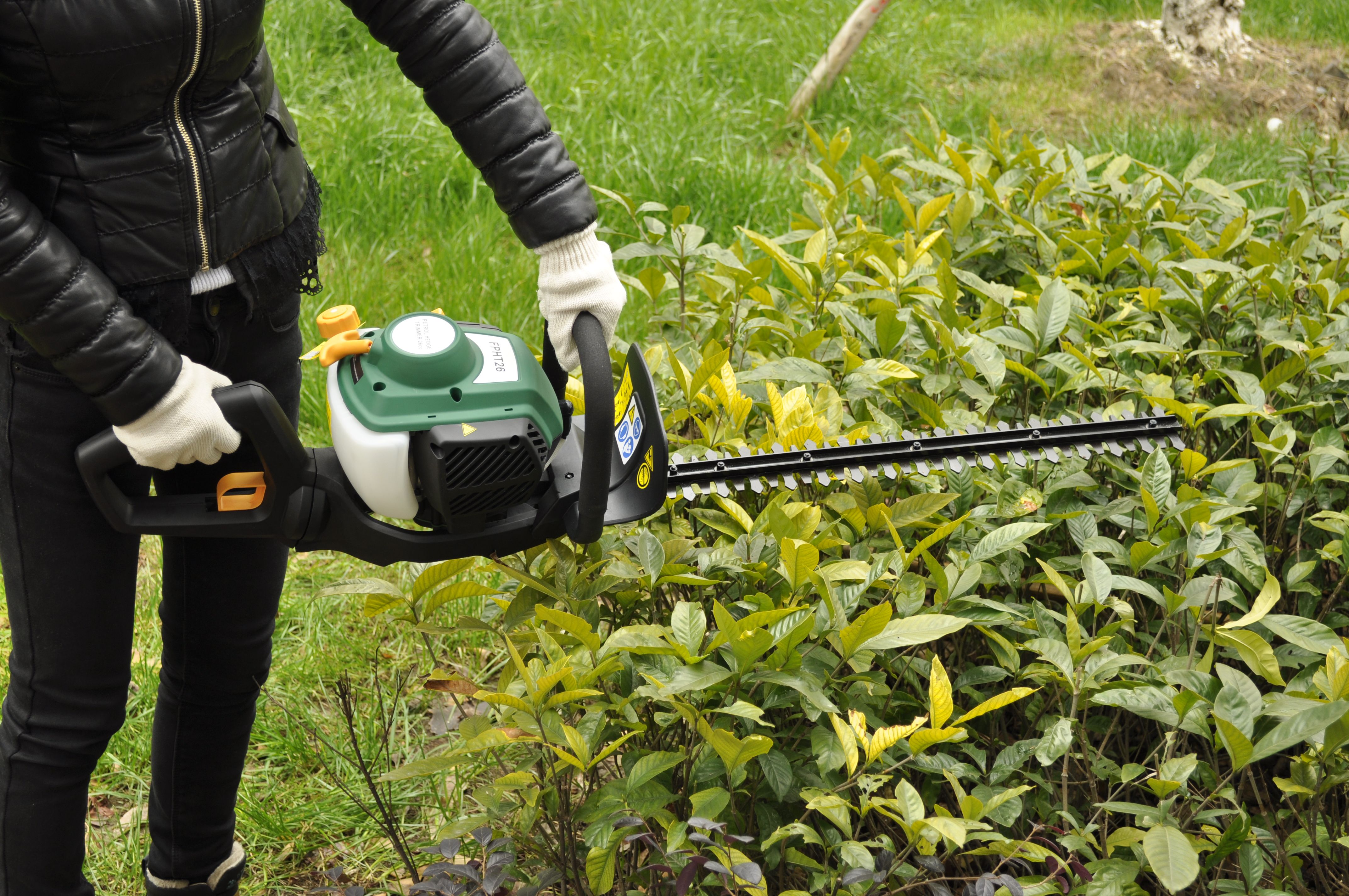 SKIP20A OPP 26CC 70CM HEDGE TRIMMER