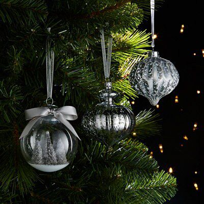 SKIP20D 80MM CLEAR BAUBLE MINI TREE FILL