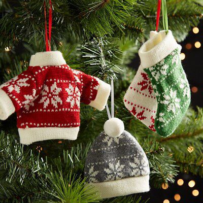 SKIP20D KNITTED STOCKING DECORATION